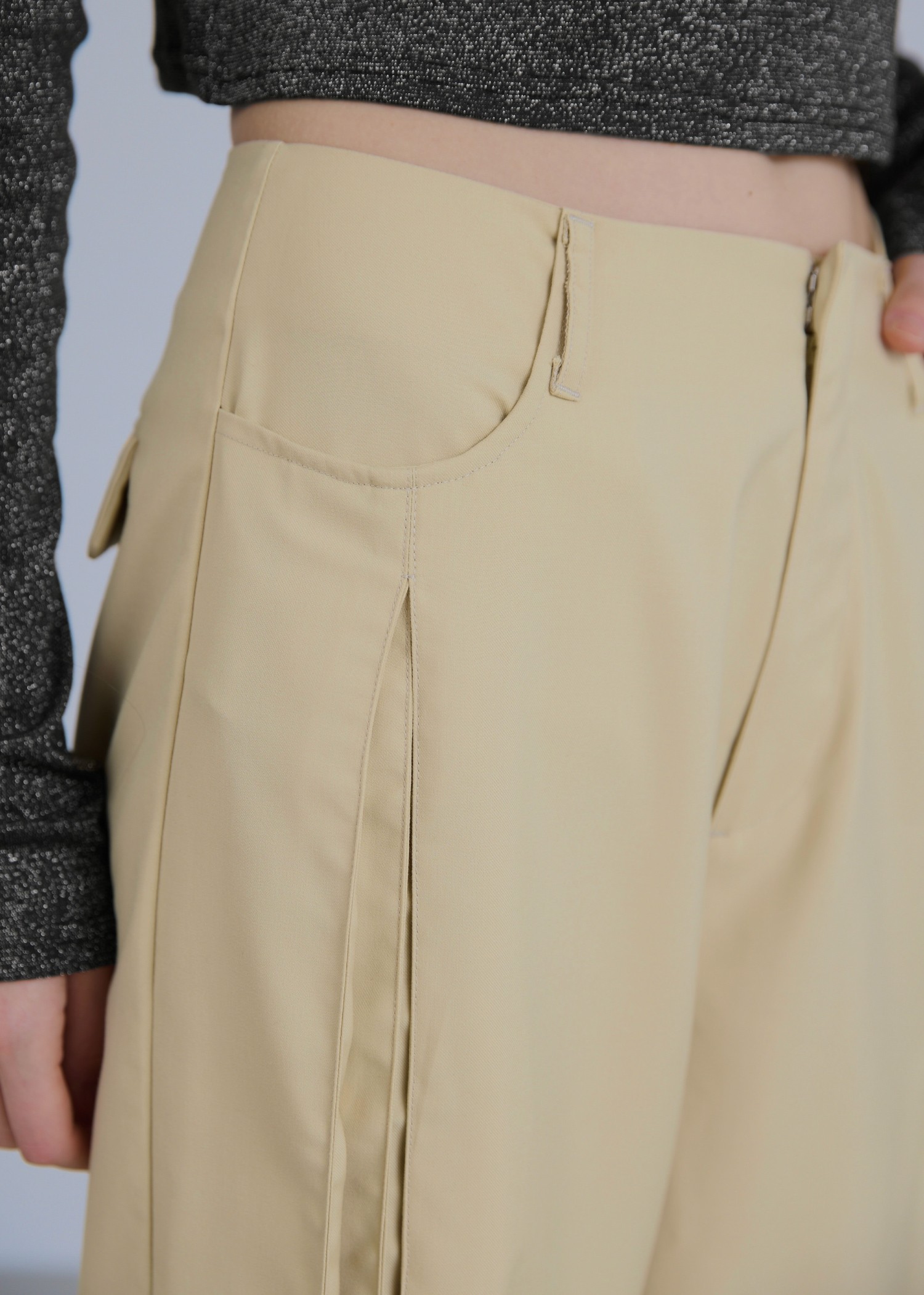 deep tuck design thick PT