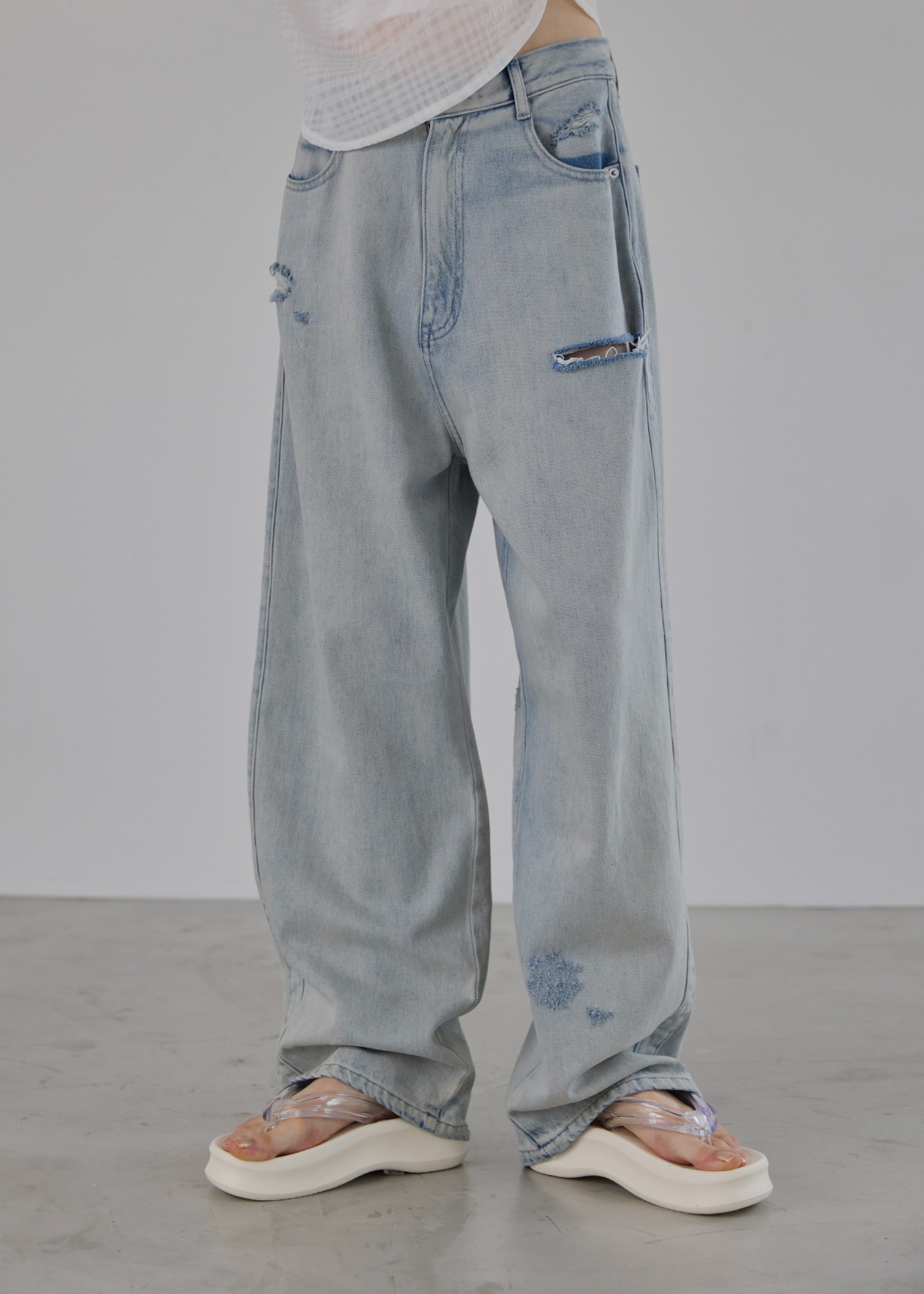WILLFULLY ウィルフリー willfully ルーズ　デニム セール】loose side tuck denim PT（デニムパンツ）｜WILLFULLY