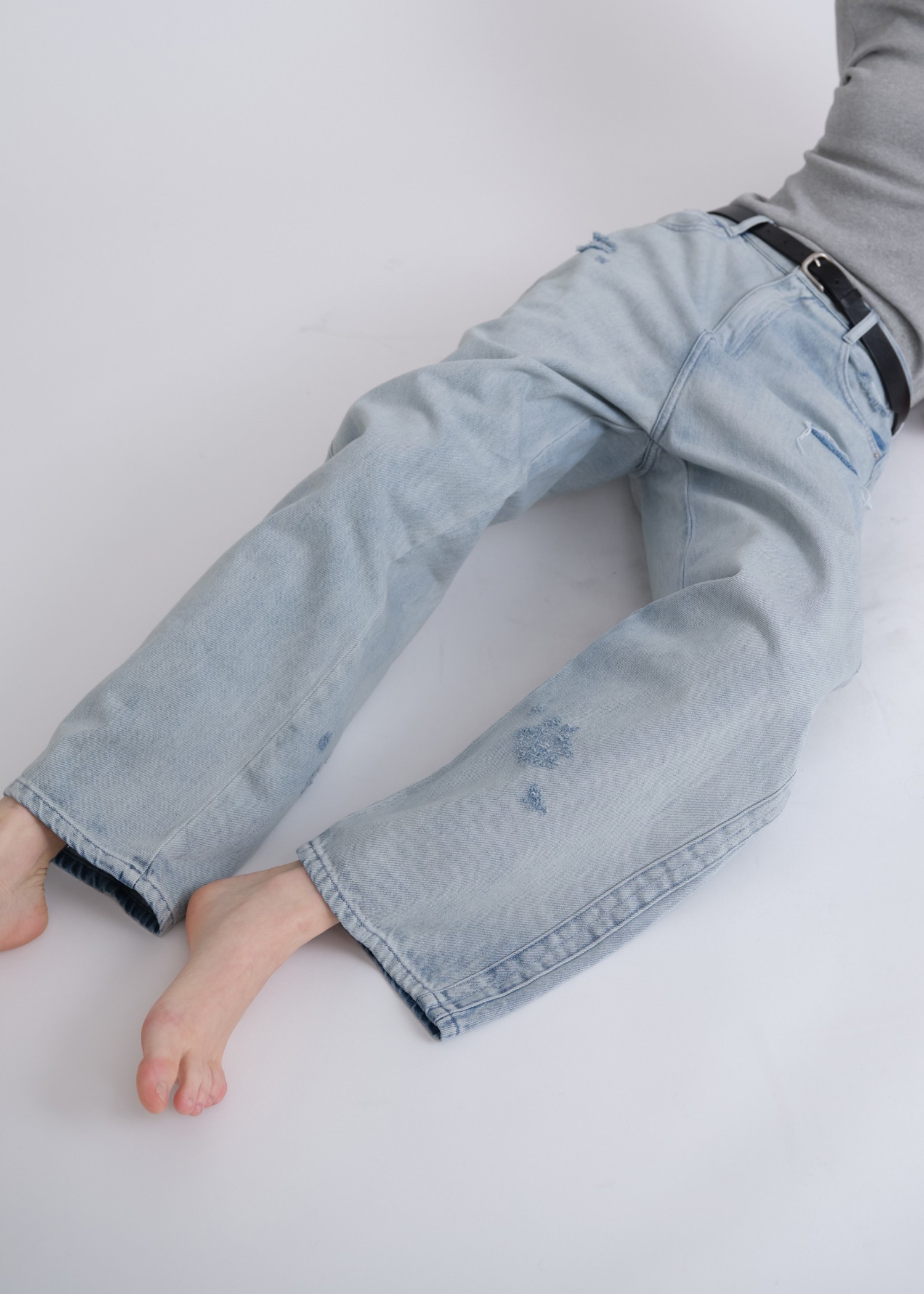 新品未使用　WILLFULLY ルーズデニムパンツ willfully】 ルーズデニムパンツ（WILLFULLY official web store