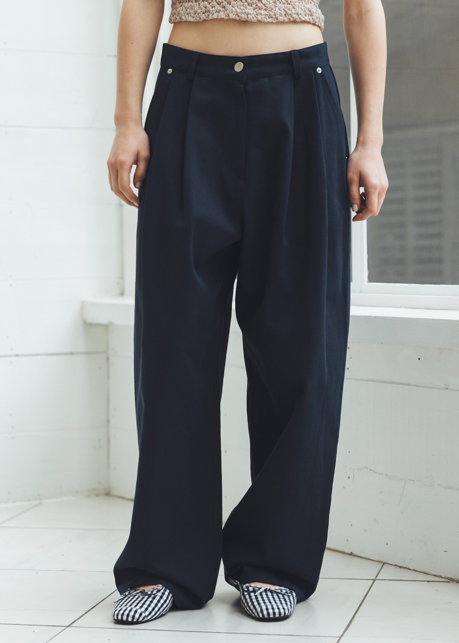 willfully ウィルフリー front tuckloosetwill PT WILLFULLY official web store（ウィルフリーコウシキツウハン