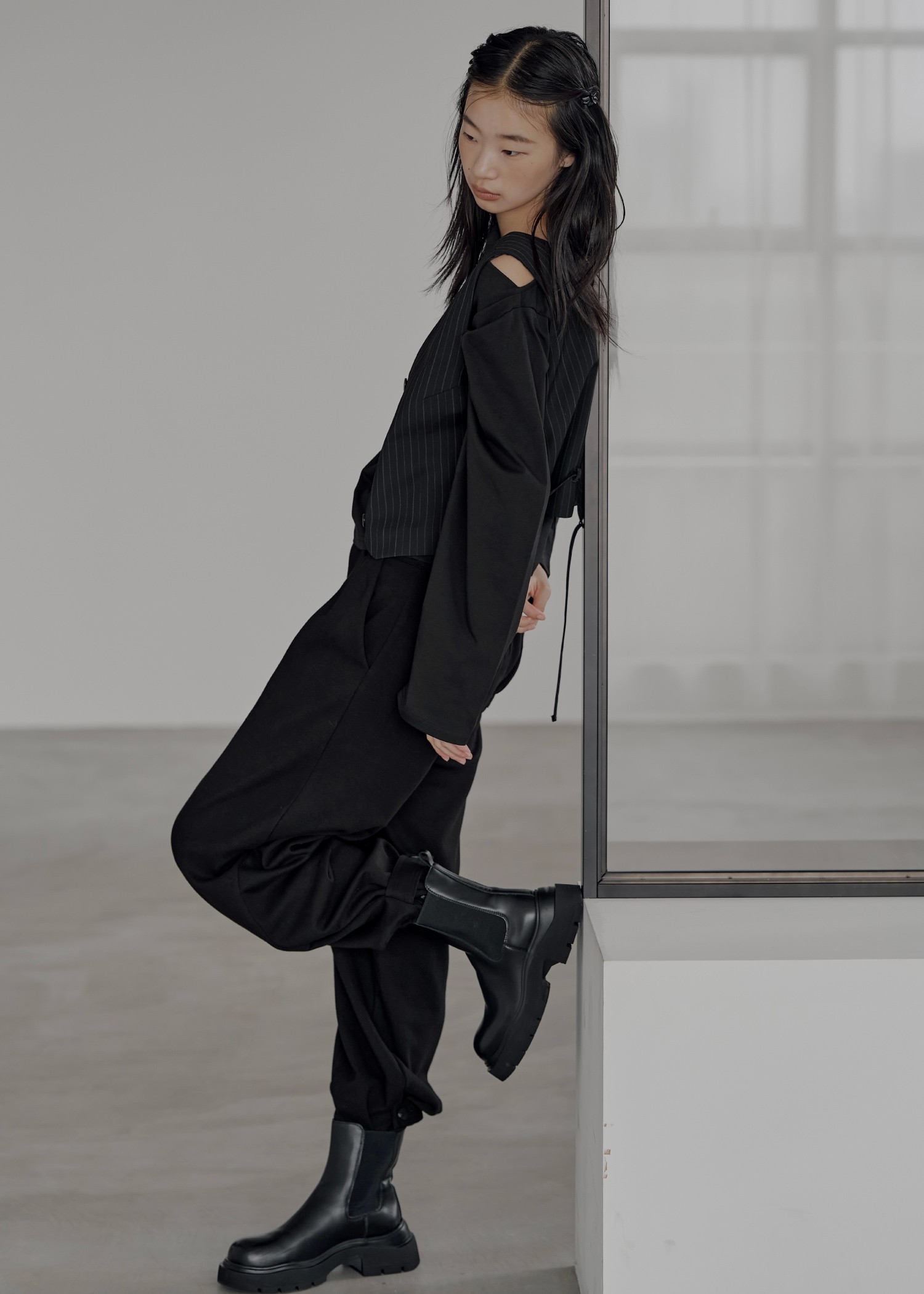 hem button side tuck tapered PT