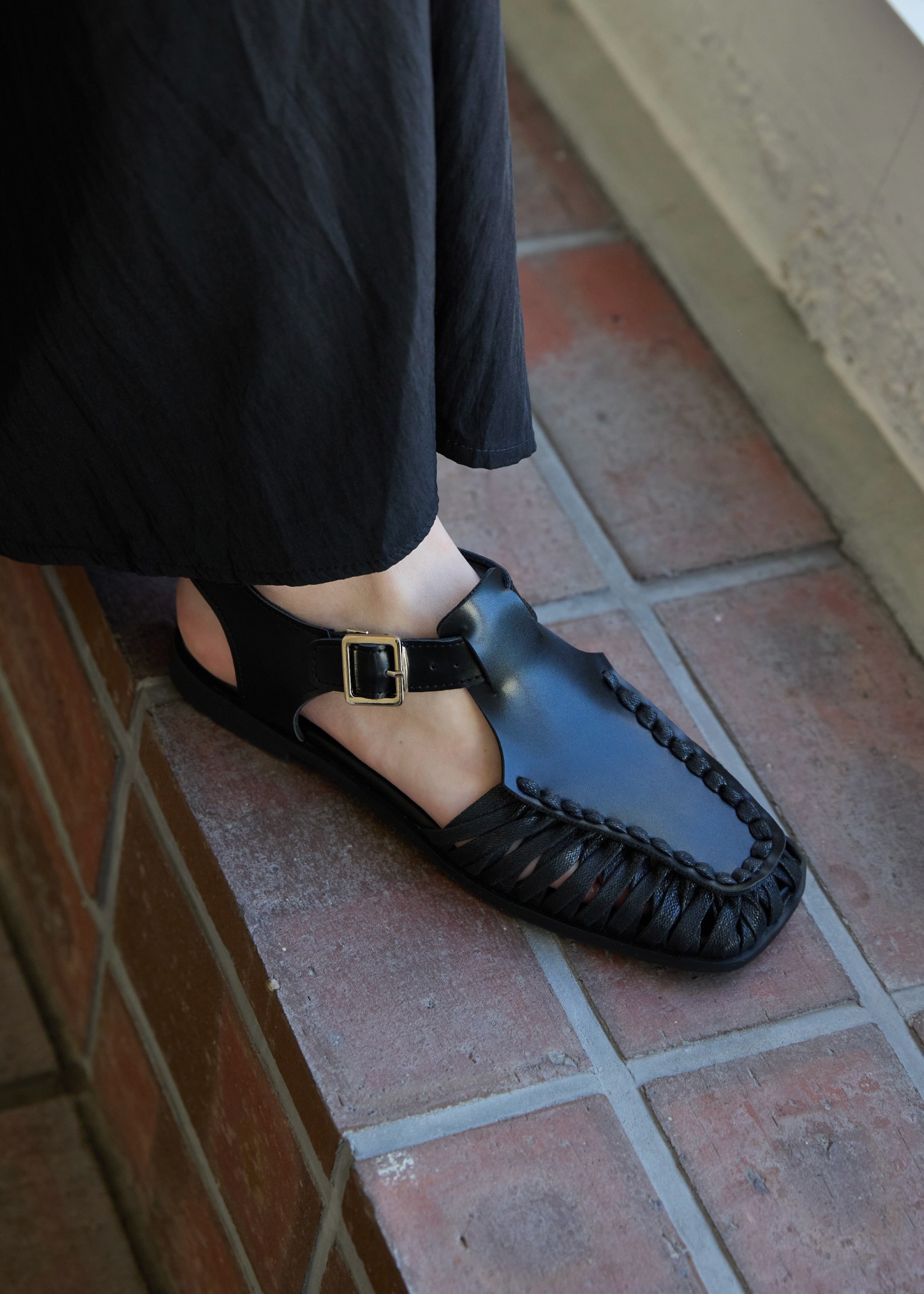 square toe material flat shoes