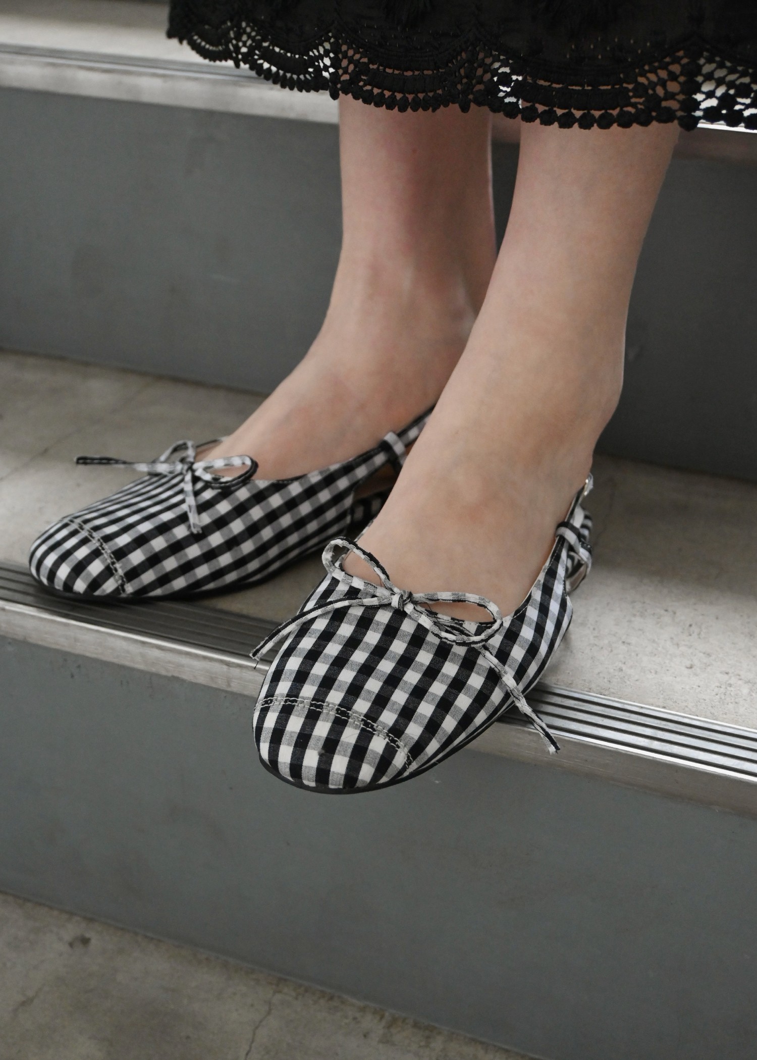 various pattern ribbon flat shoes