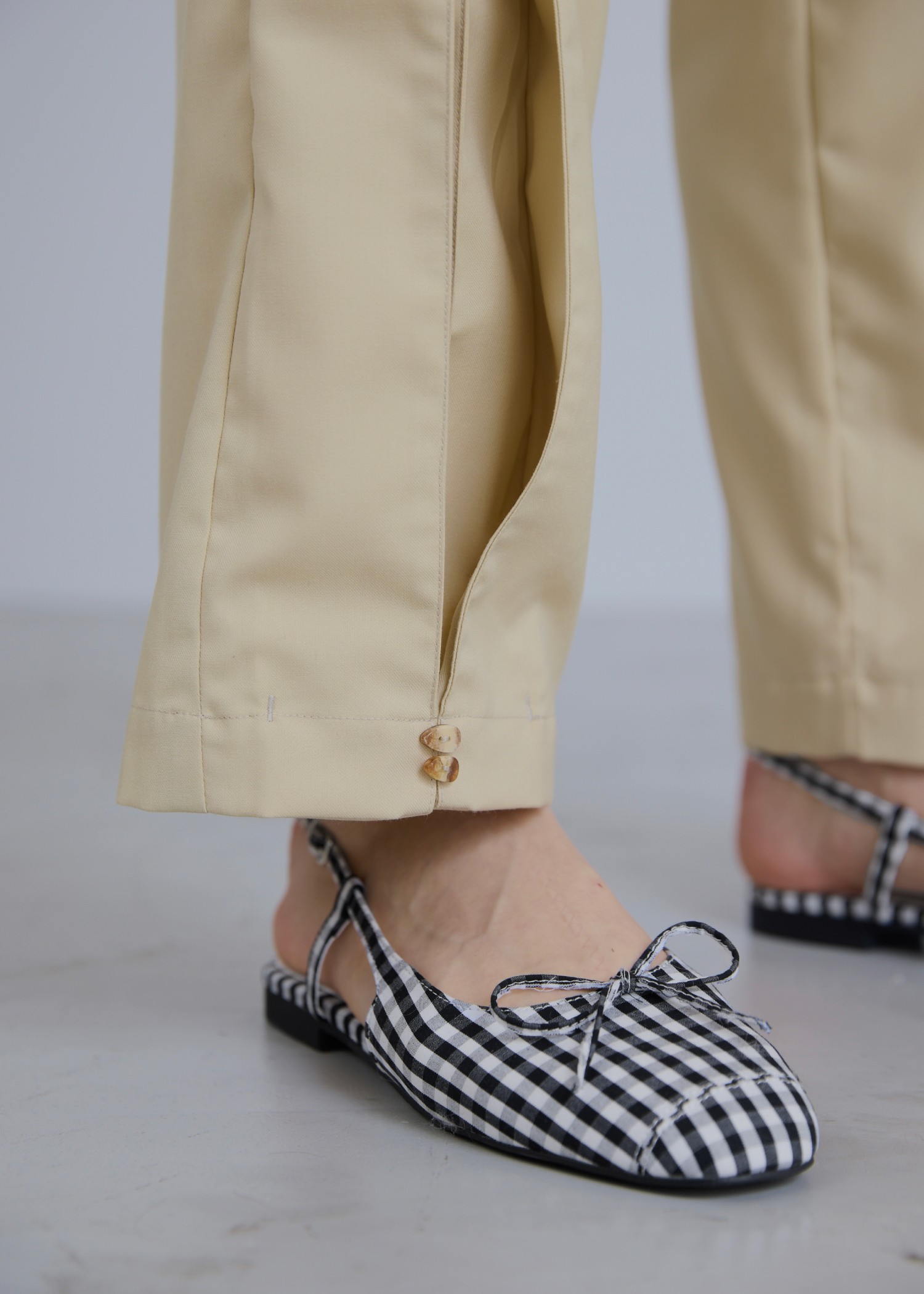 various pattern ribbon flat shoes