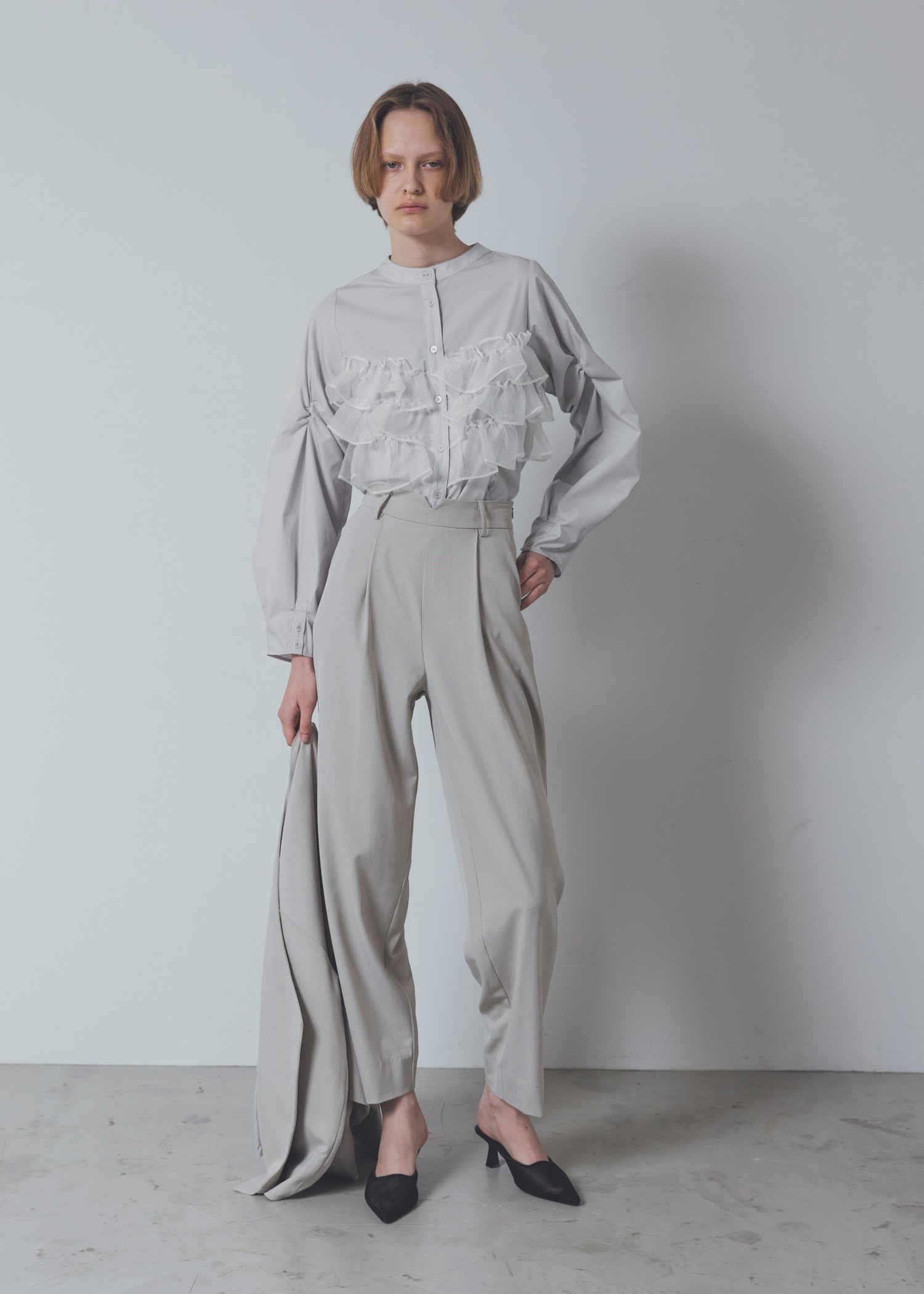 mesh pointed toe mule