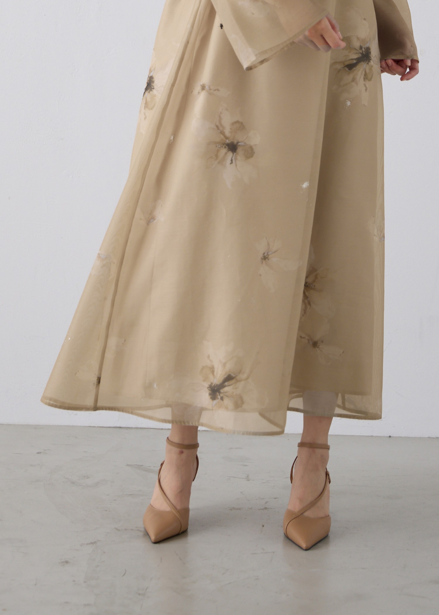 strap pointed toe pumps