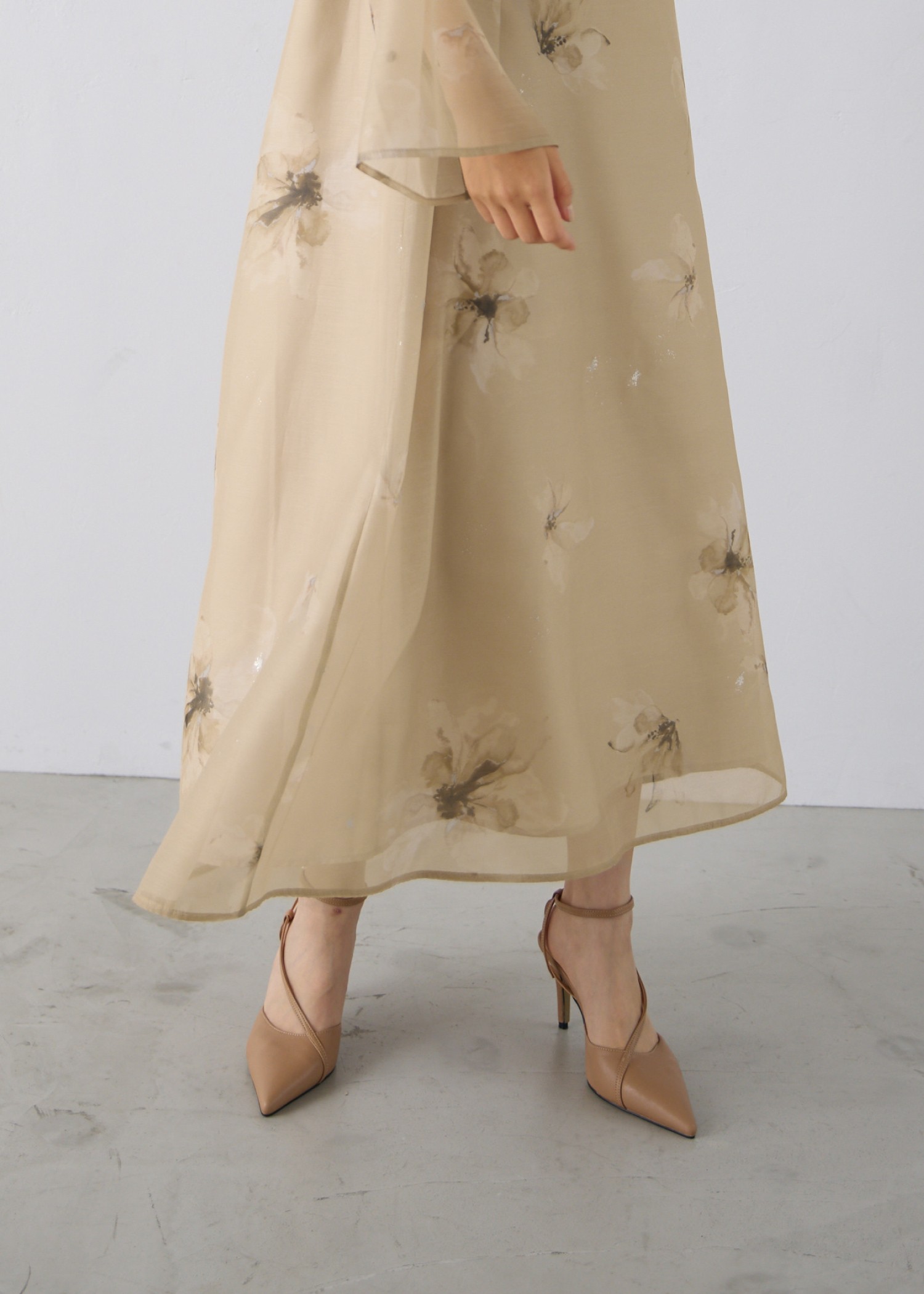 strap pointed toe pumps