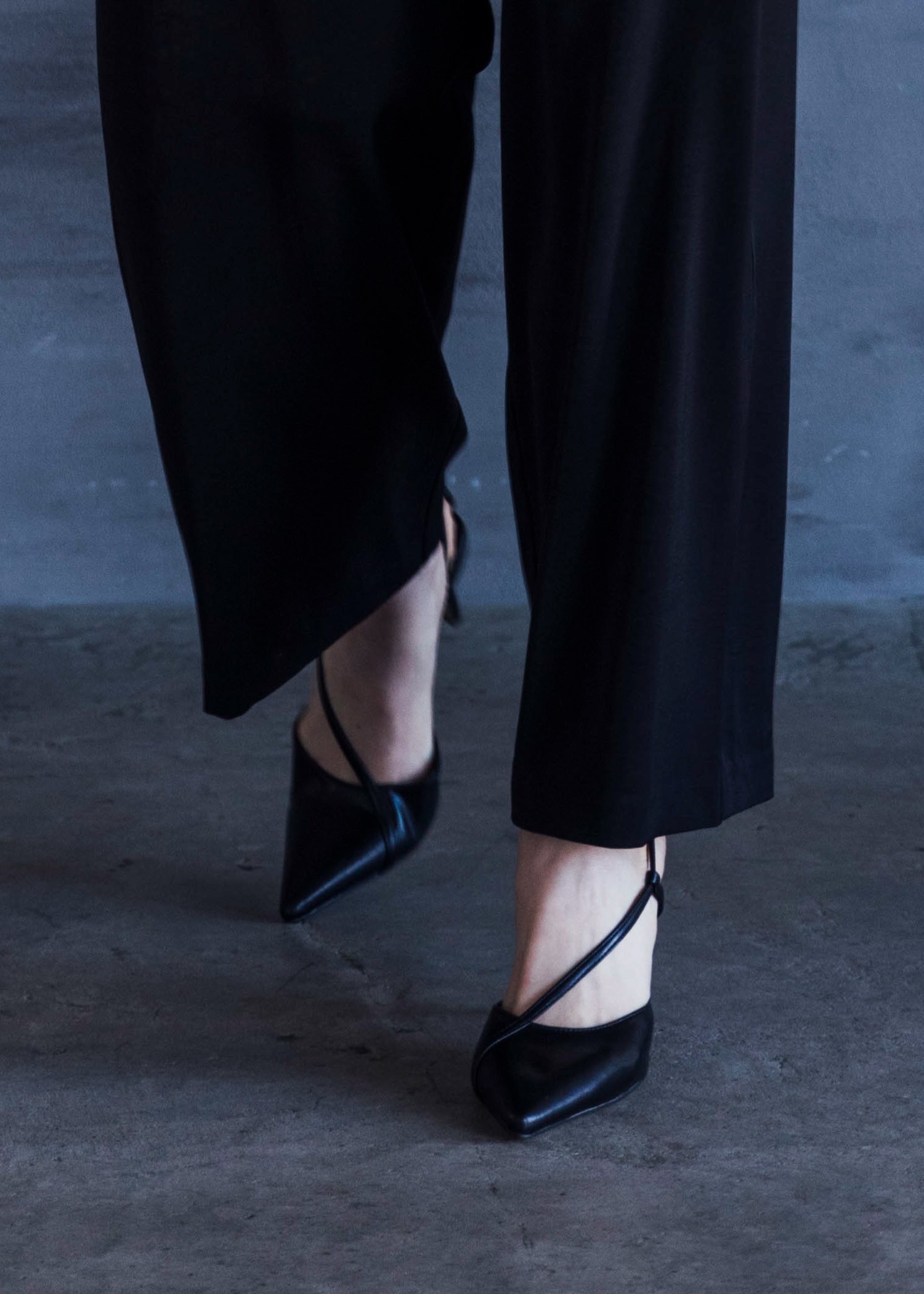 strap pointed toe pumps