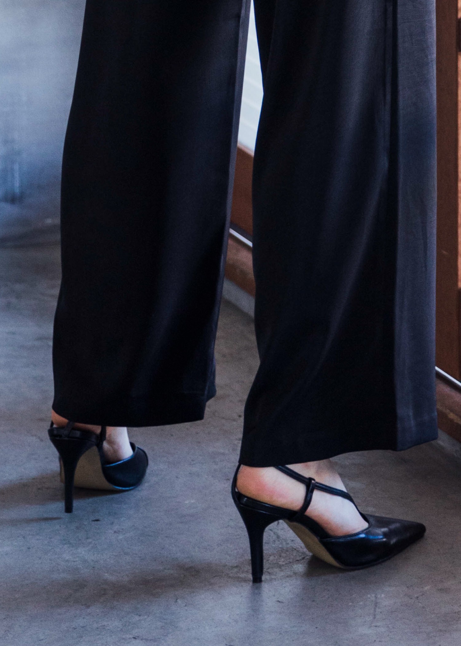 strap pointed toe pumps