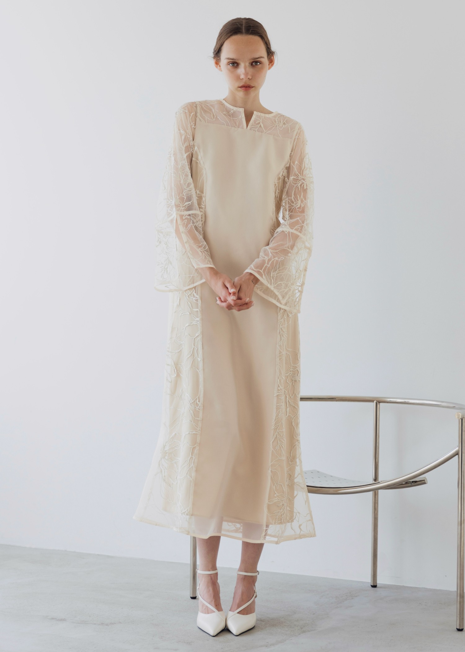 strap pointed toe pumps