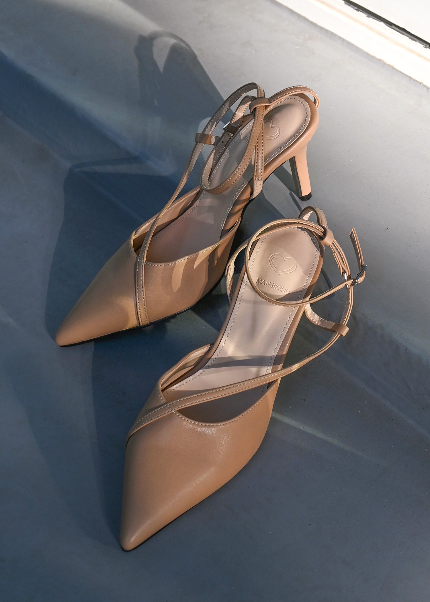 strap pointed toe pumps