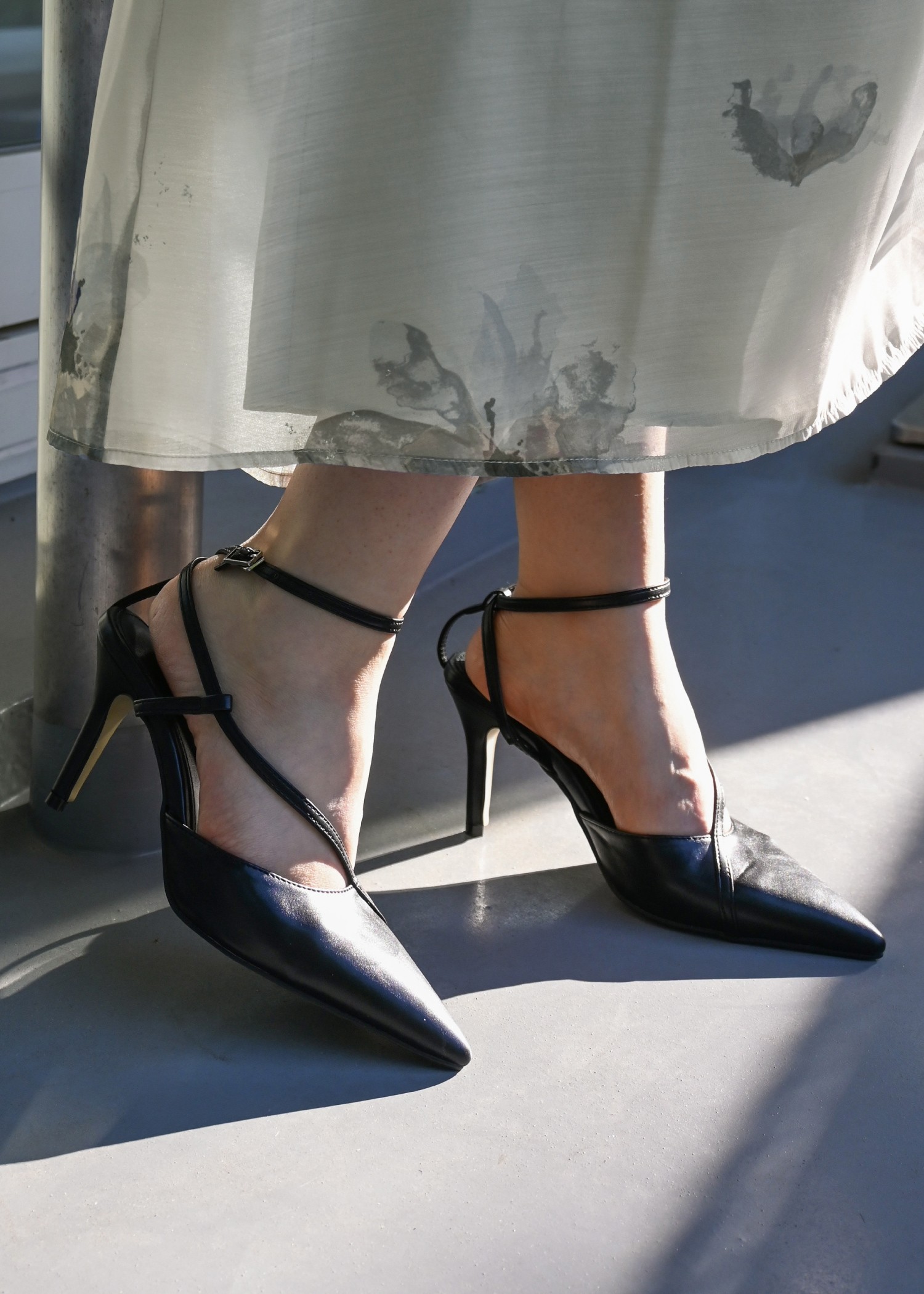 strap pointed toe pumps