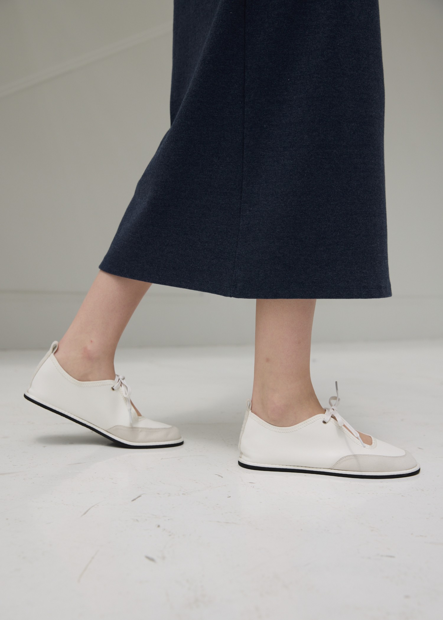 one lace sneaker slip-ons