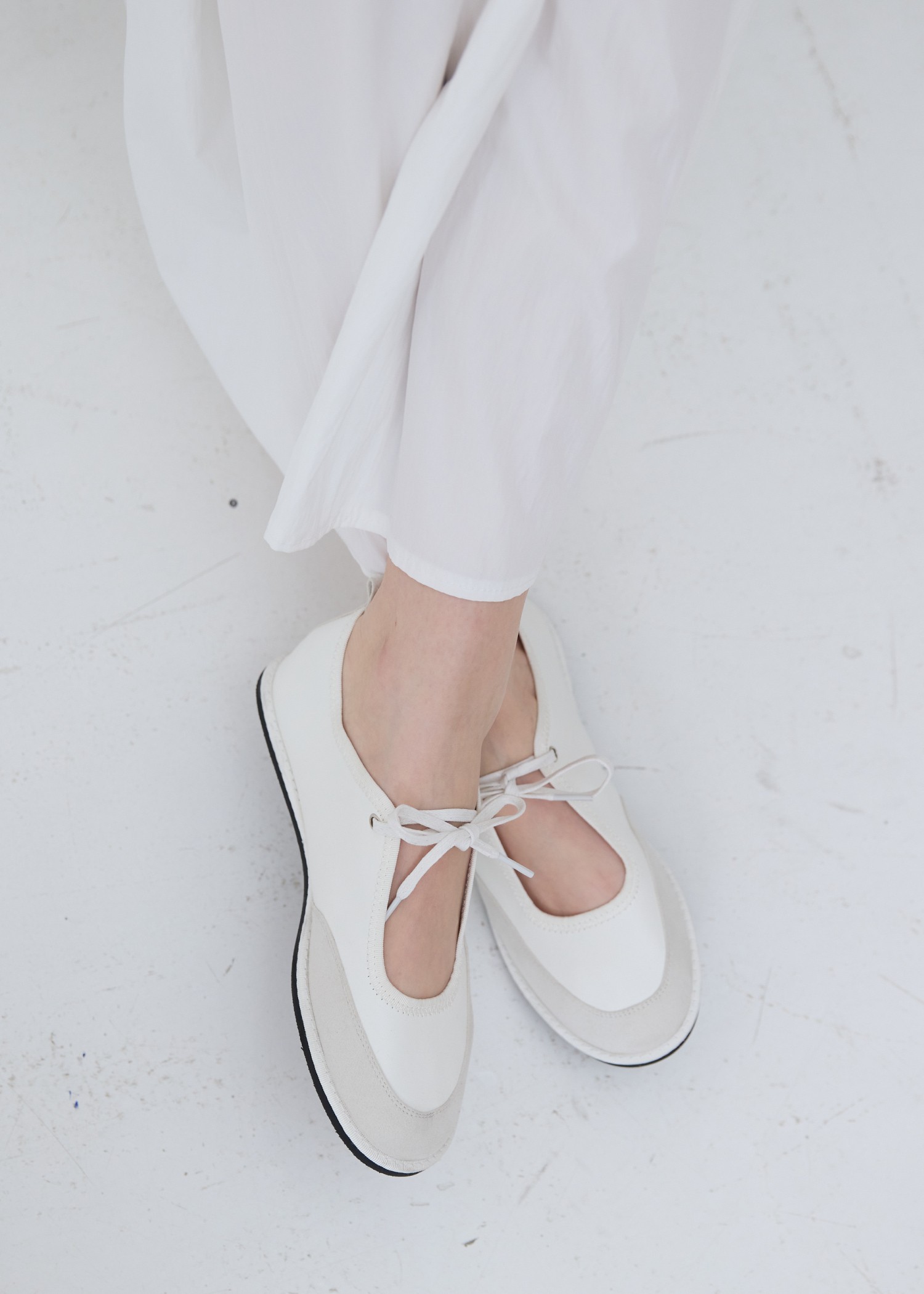 one lace sneaker slip-ons