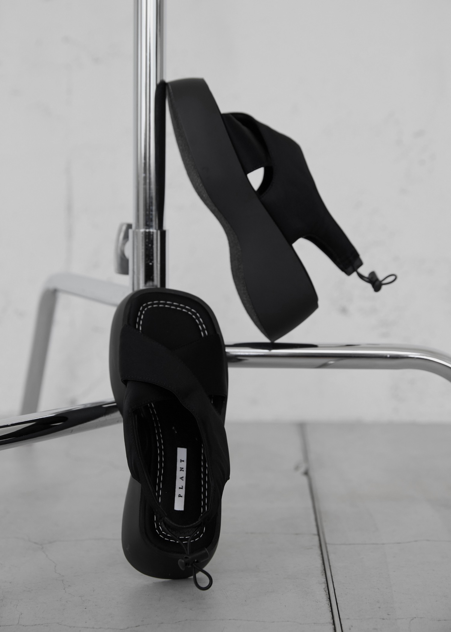 back drawstring cross sandal