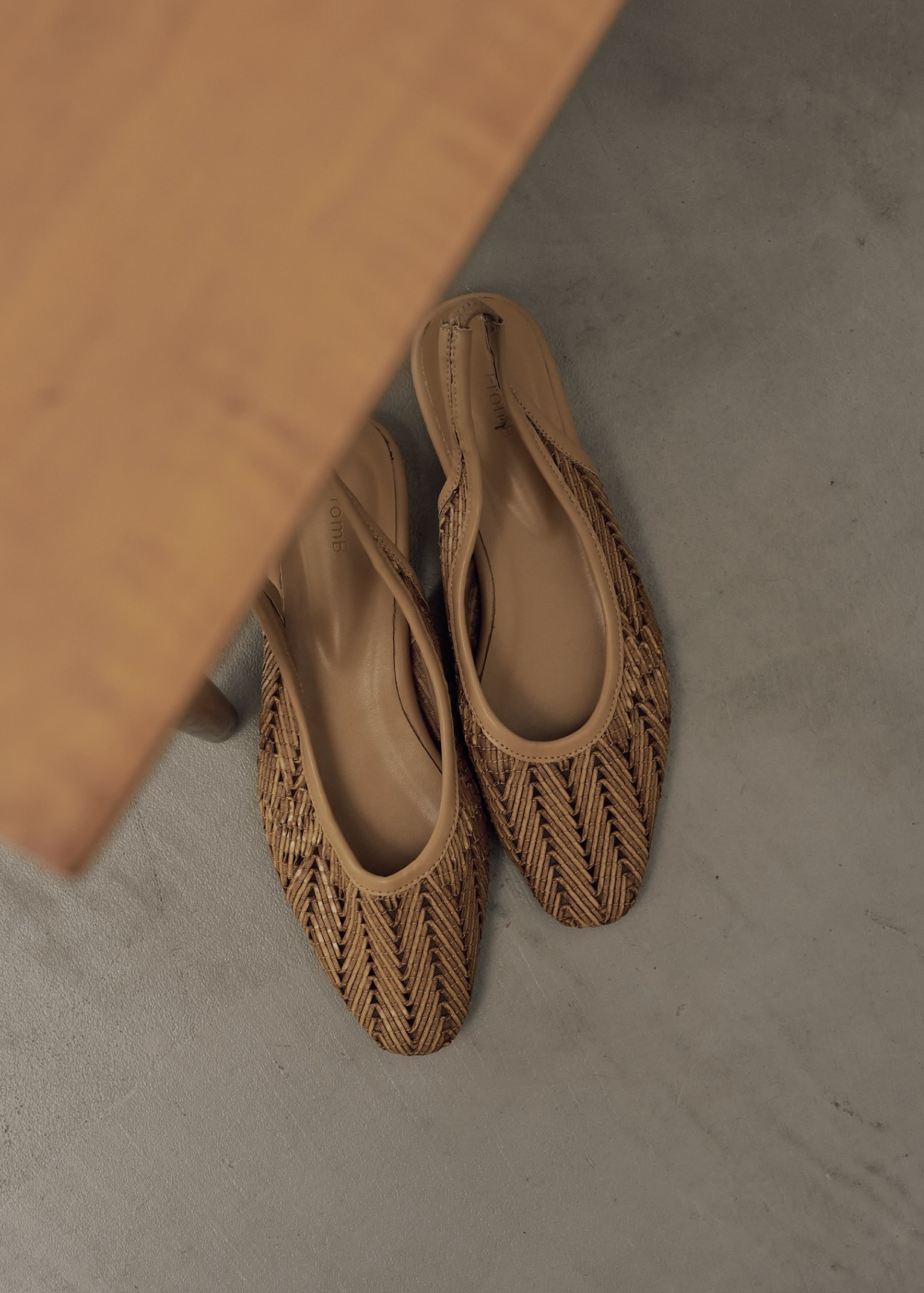 pointed toe slingback sandal