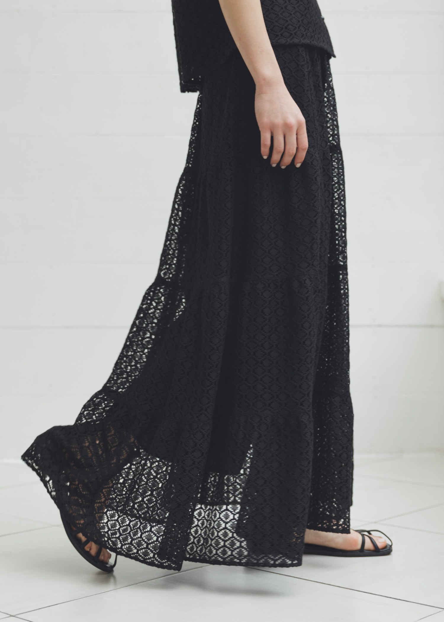 tiered lace gather skirt