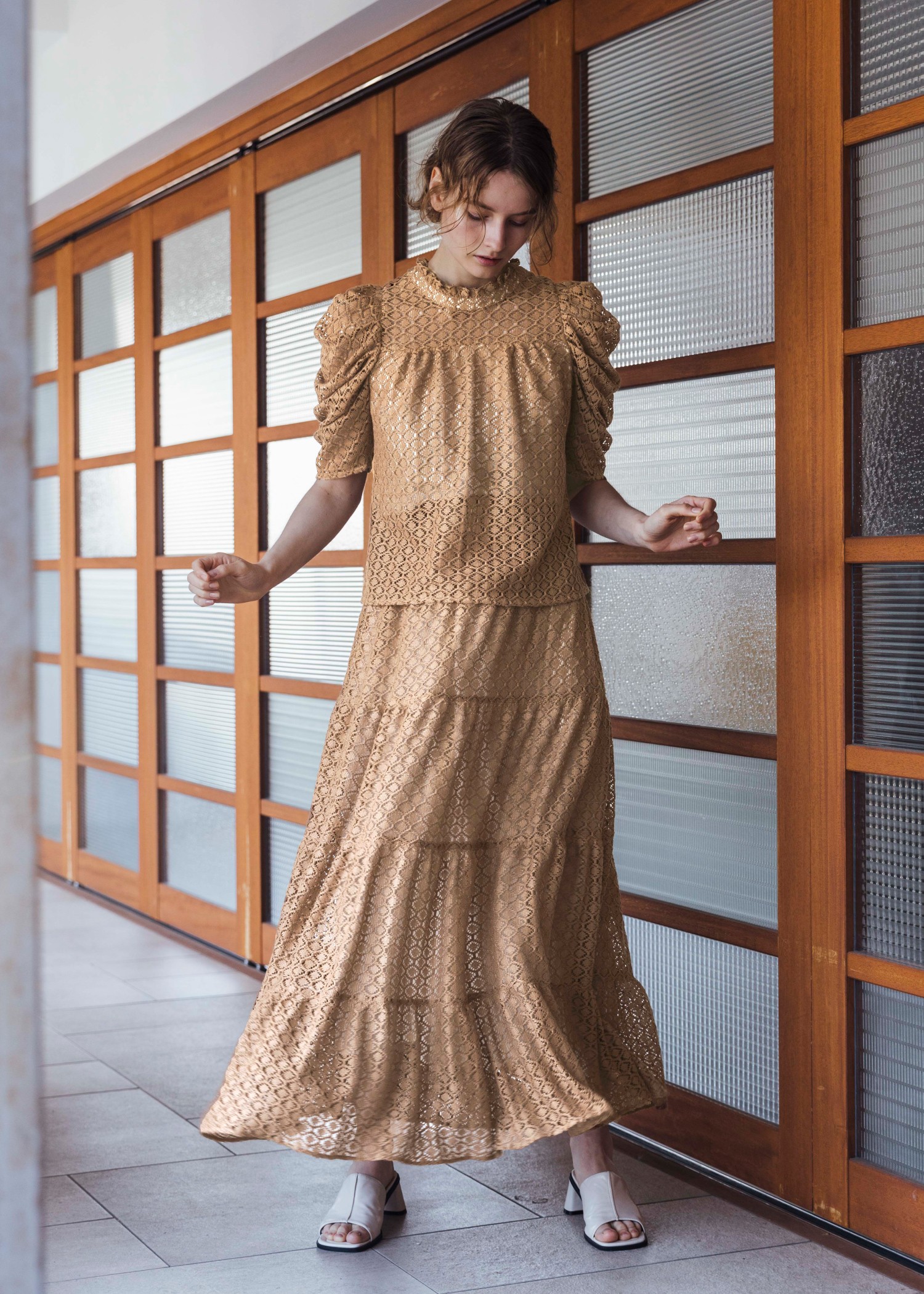 tiered lace gather skirt