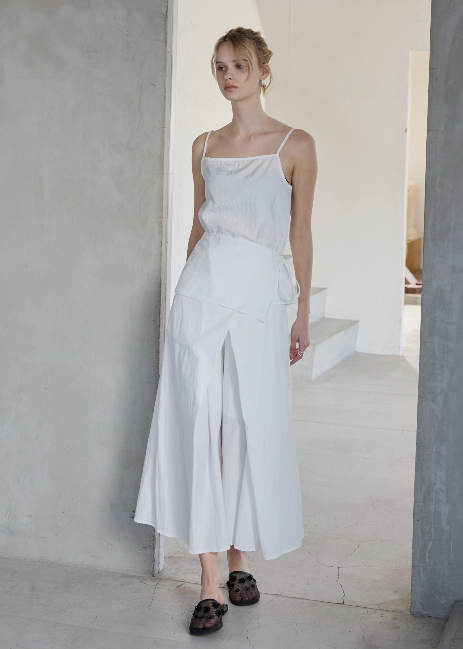 front deep tuck flare SK