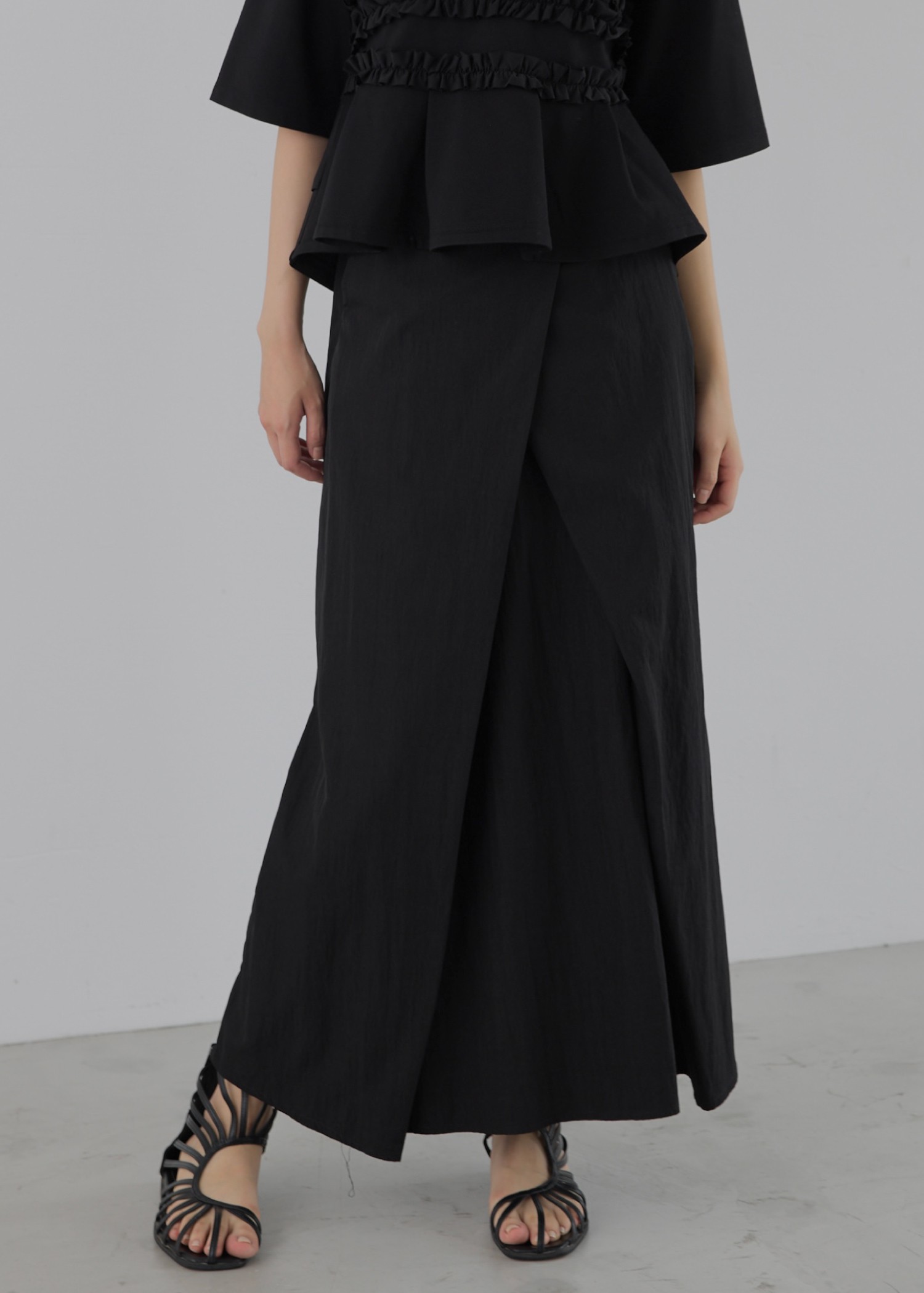 front deep tuck flare SK