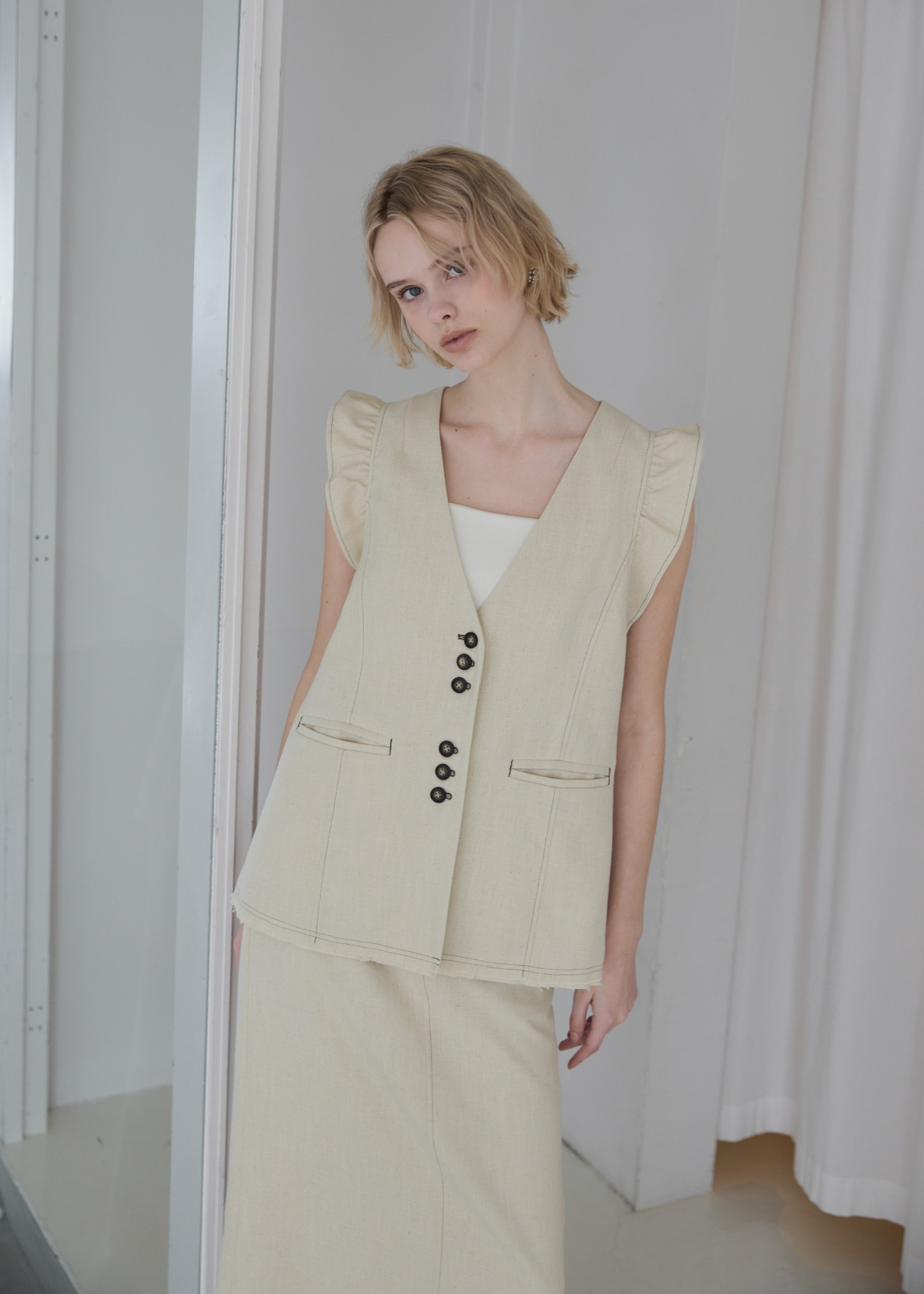 no collar frill sleeve nep gilet