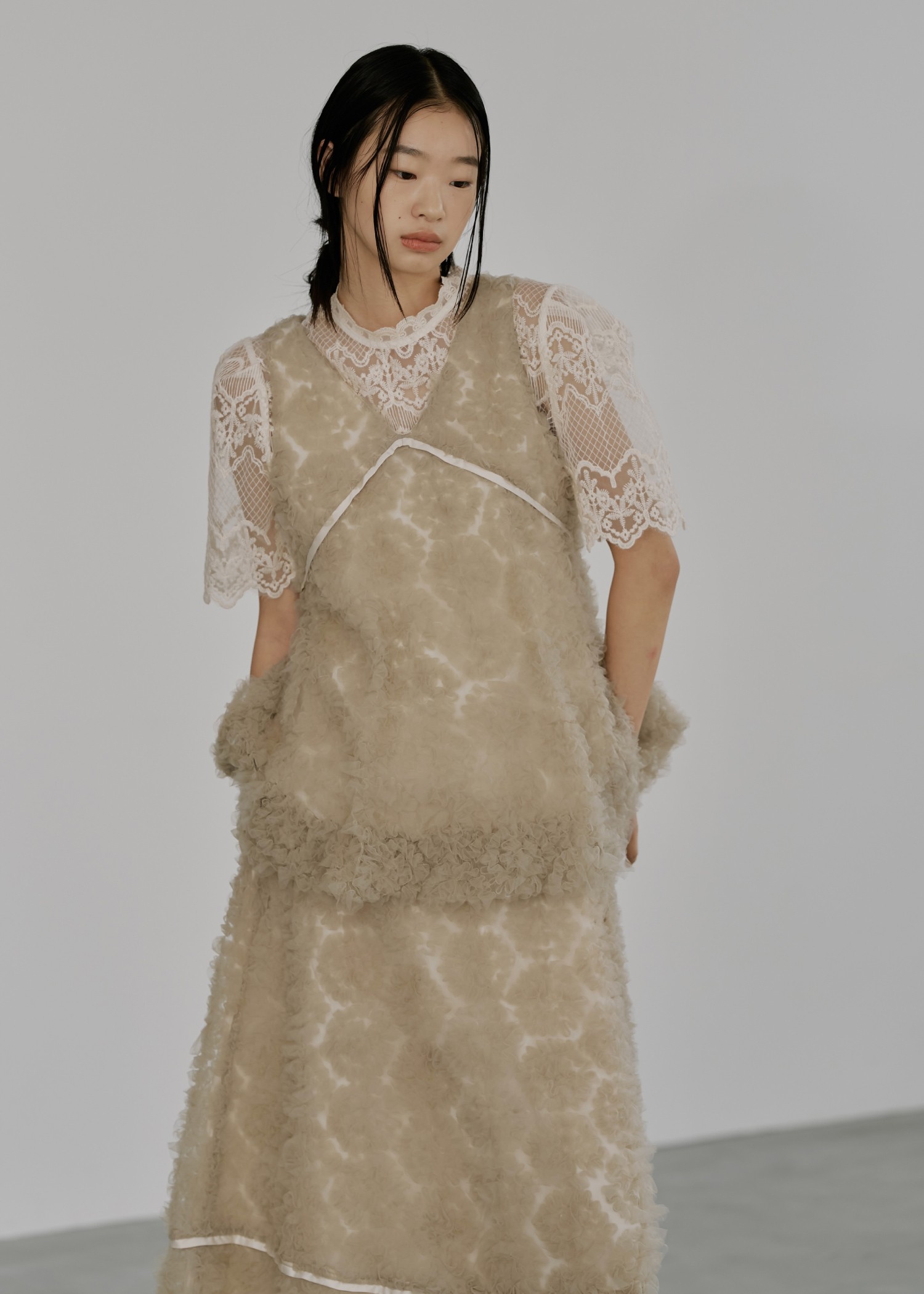 circle tulle motif balloon peplum nosleeve tops