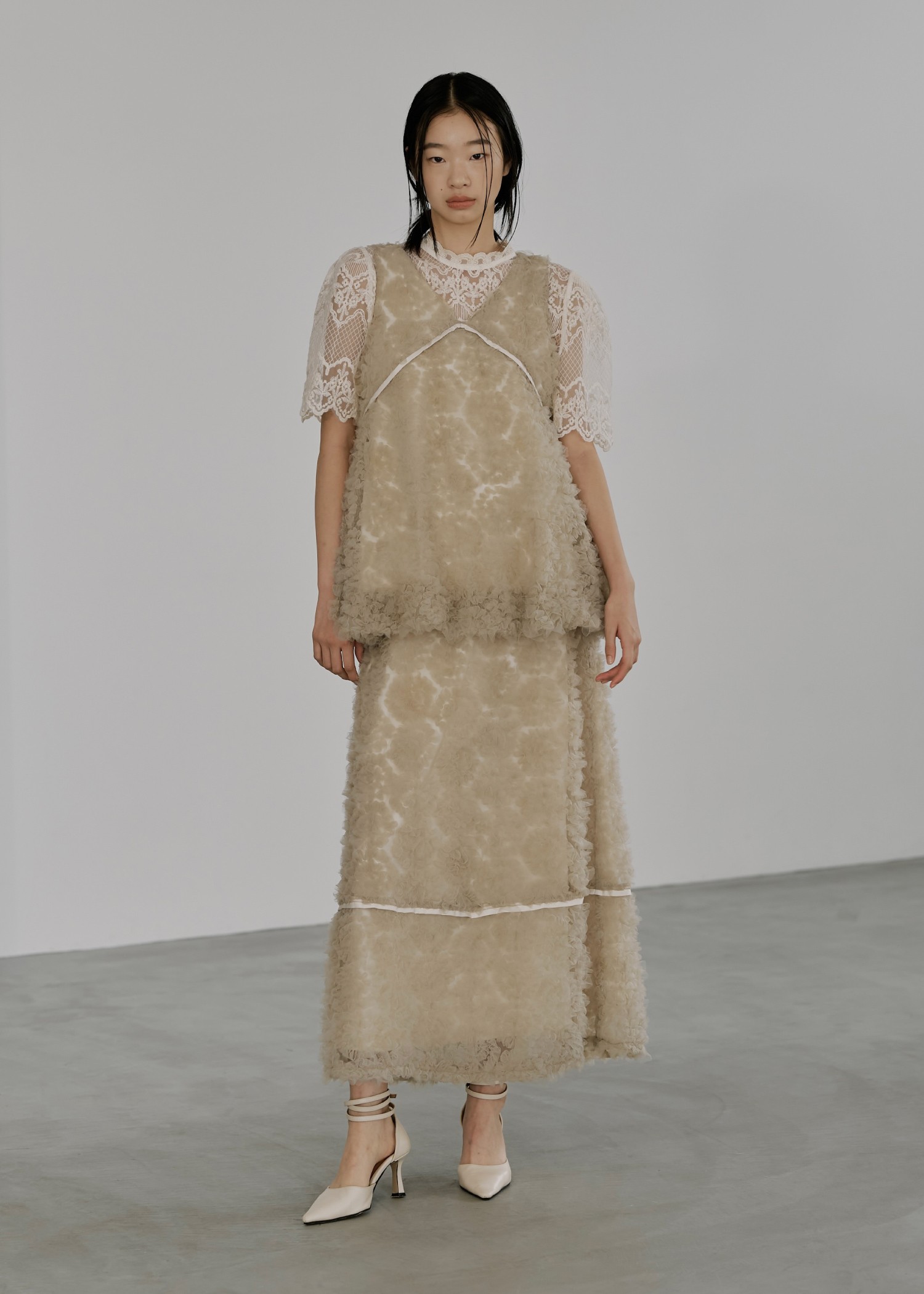 circle tulle motif balloon peplum nosleeve tops