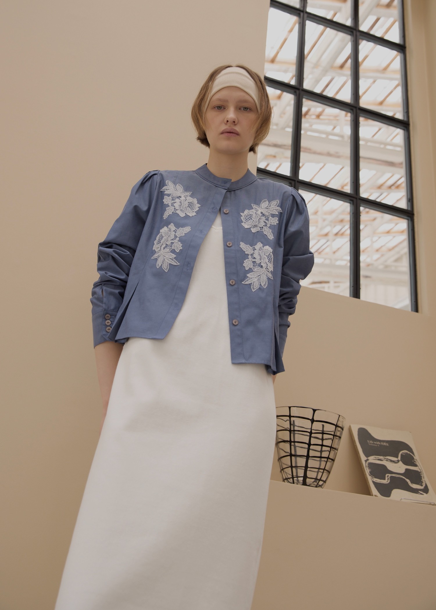 hem tuck motif lace short SH