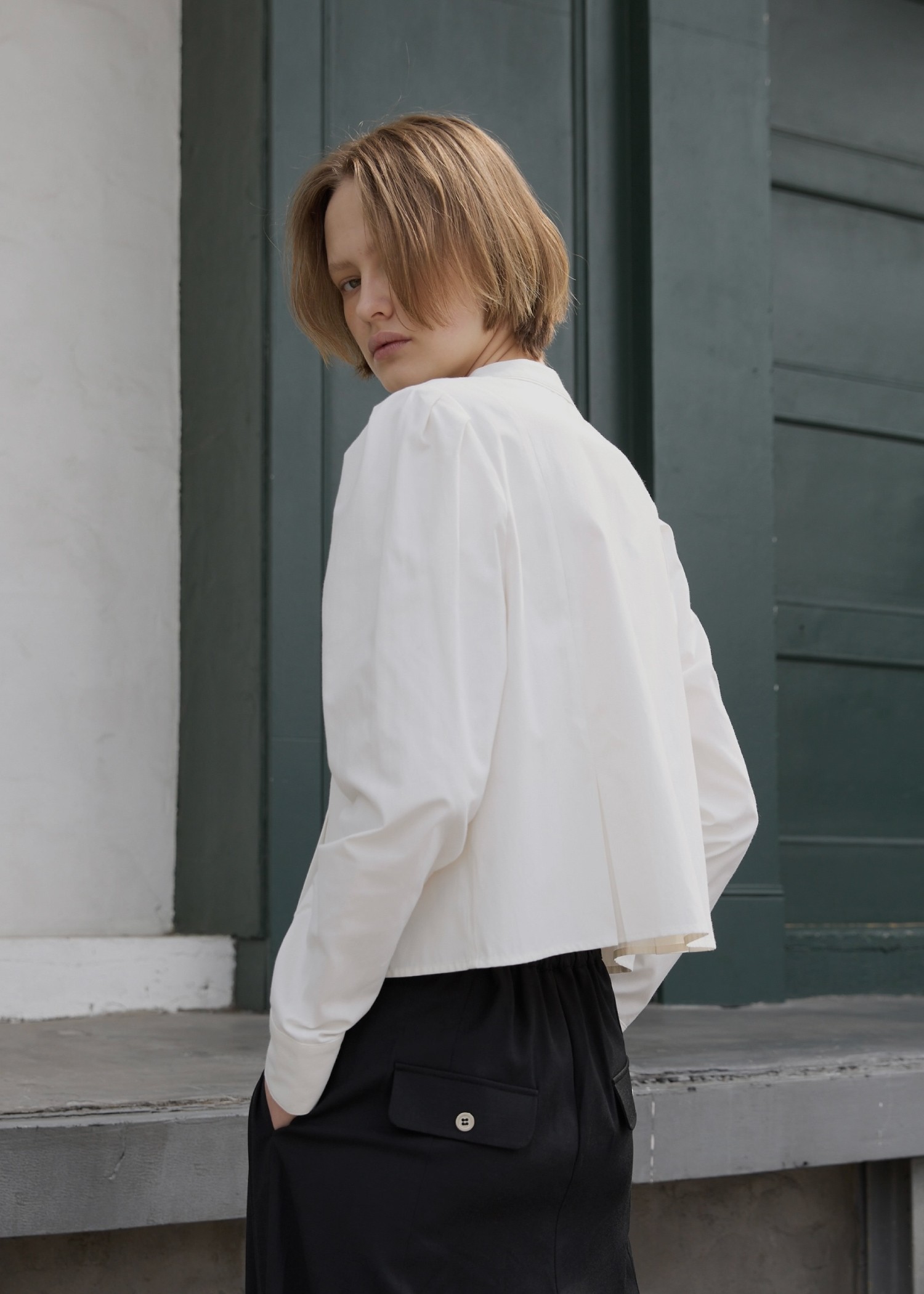 hem tuck motif lace short SH