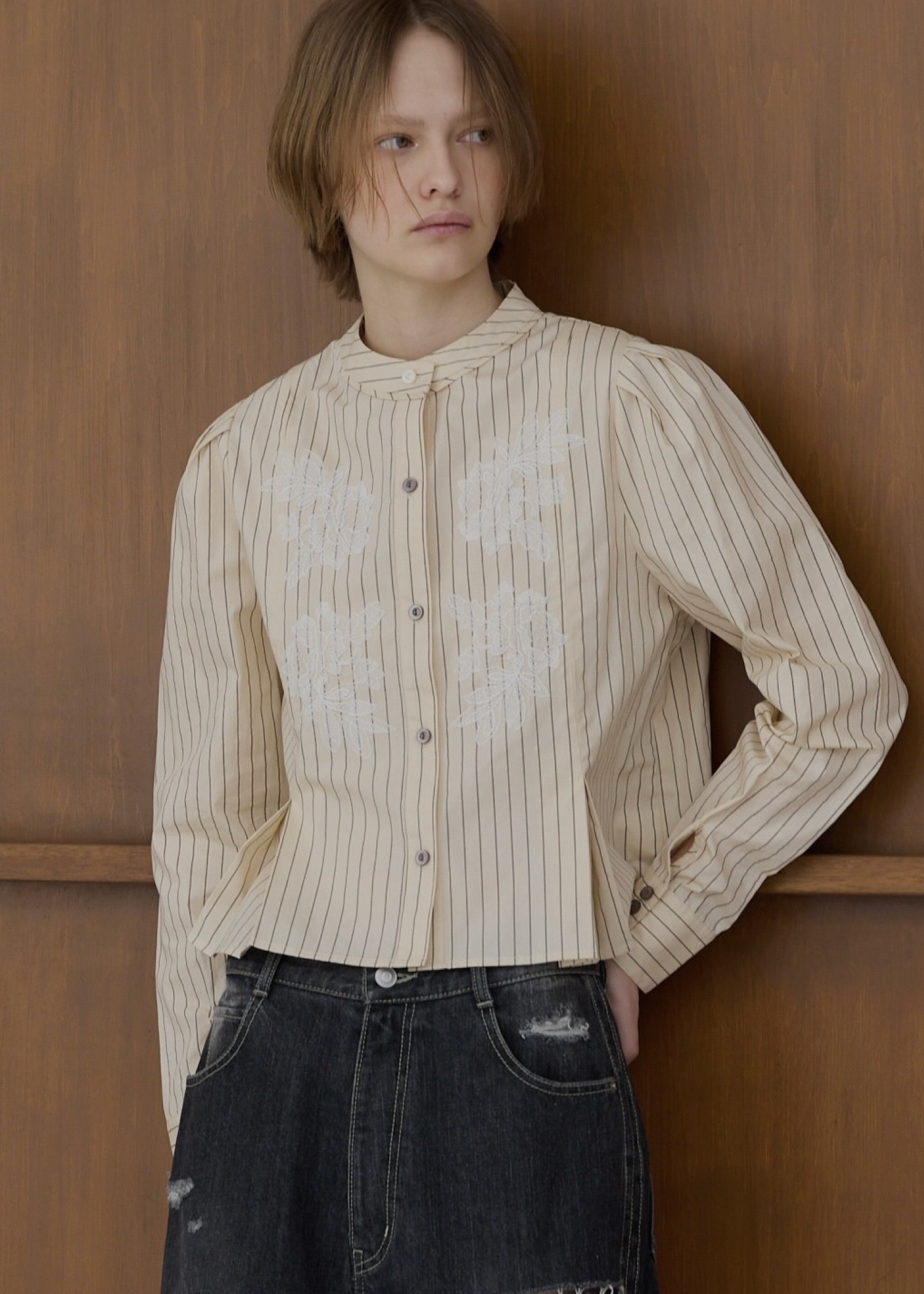 hem tuck motif lace short SH