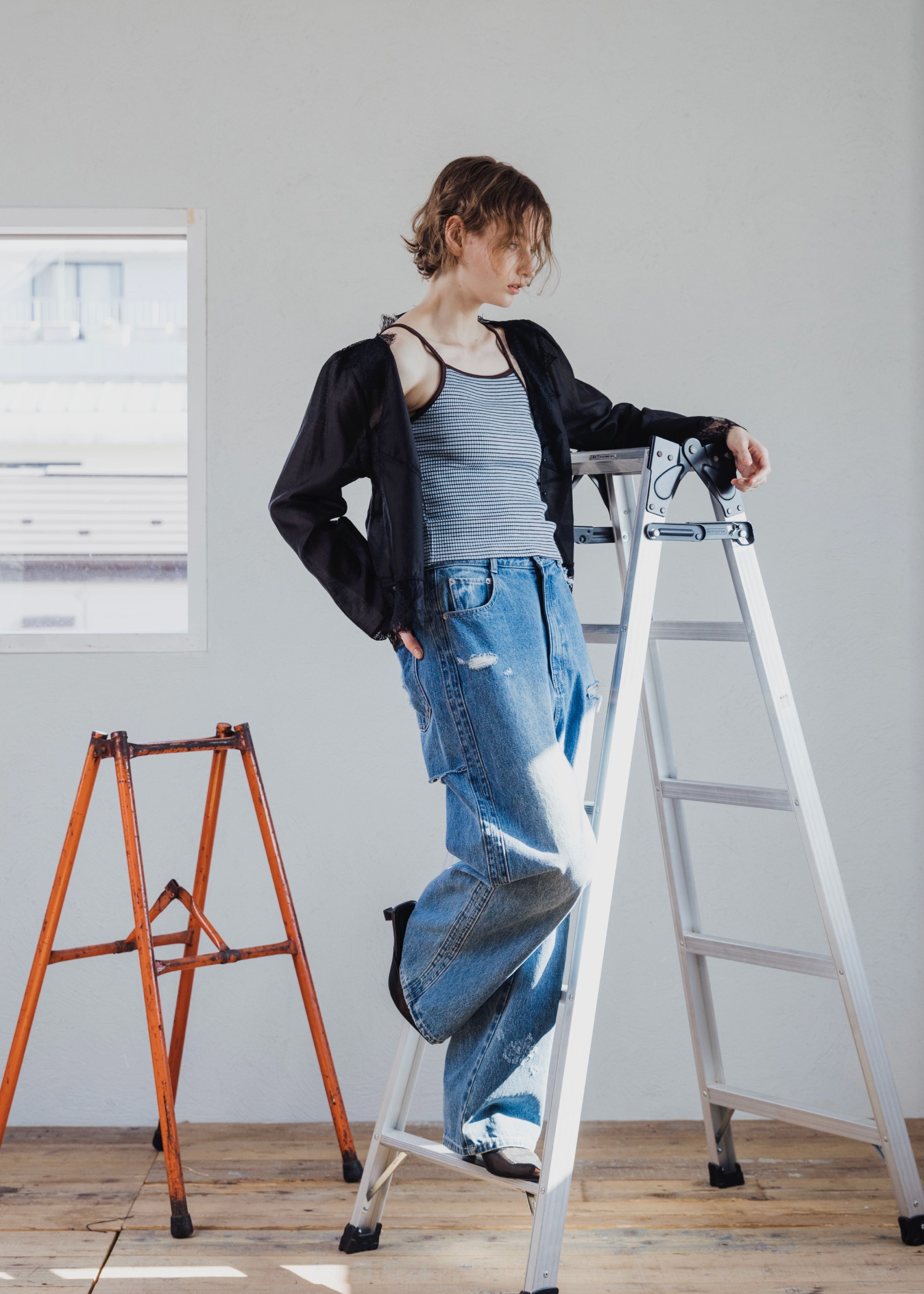 willfully　slit sleeve v neck lace BL WILLFULLY official web store（ウィルフリーコウシキツウハン