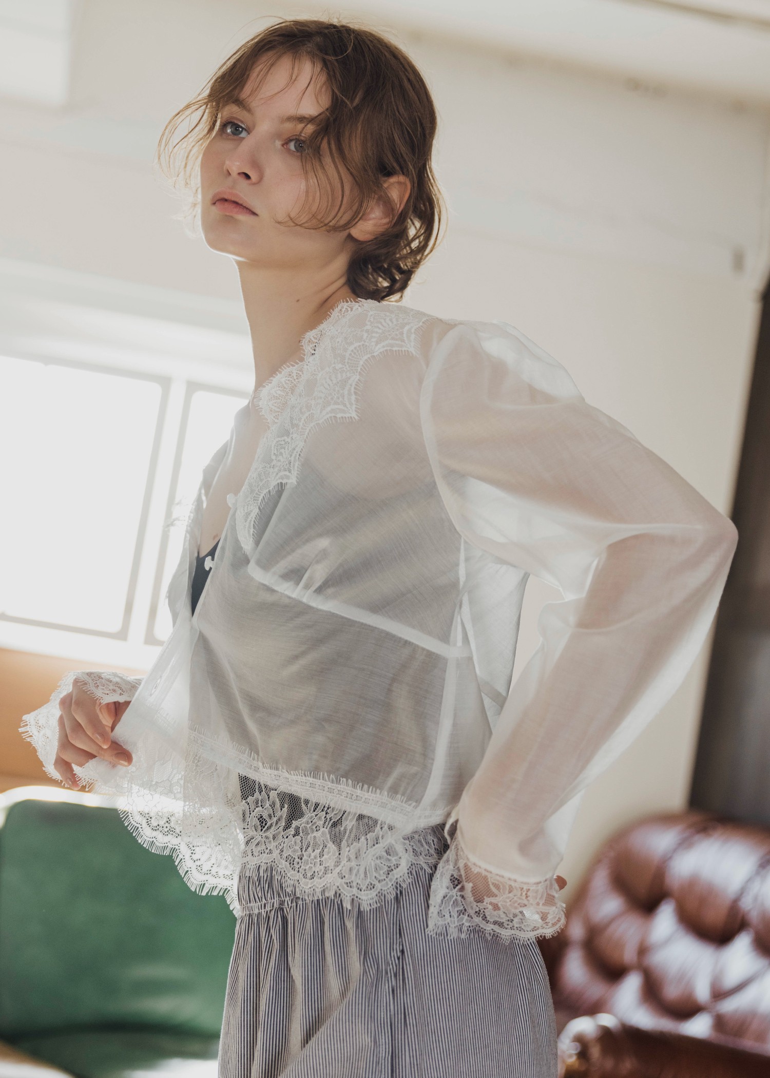 ★SHAKIRI★FLOWER EYELET LACE UP TOP (WHITE)★韓国送料込 LOW TWIST SERGE DRESS WITH TWISTED PLEATS – THE SHOP YOHJI