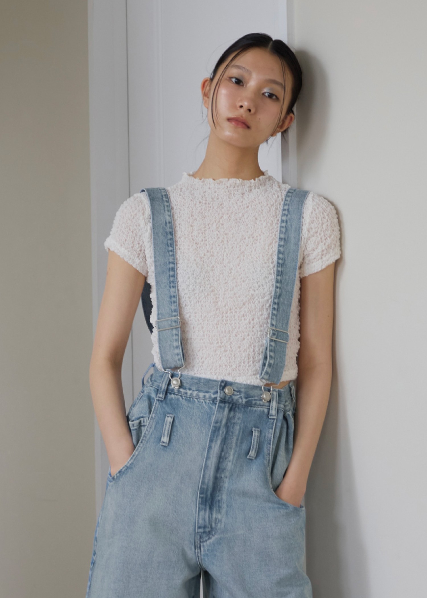 crumple petit high neck short tops