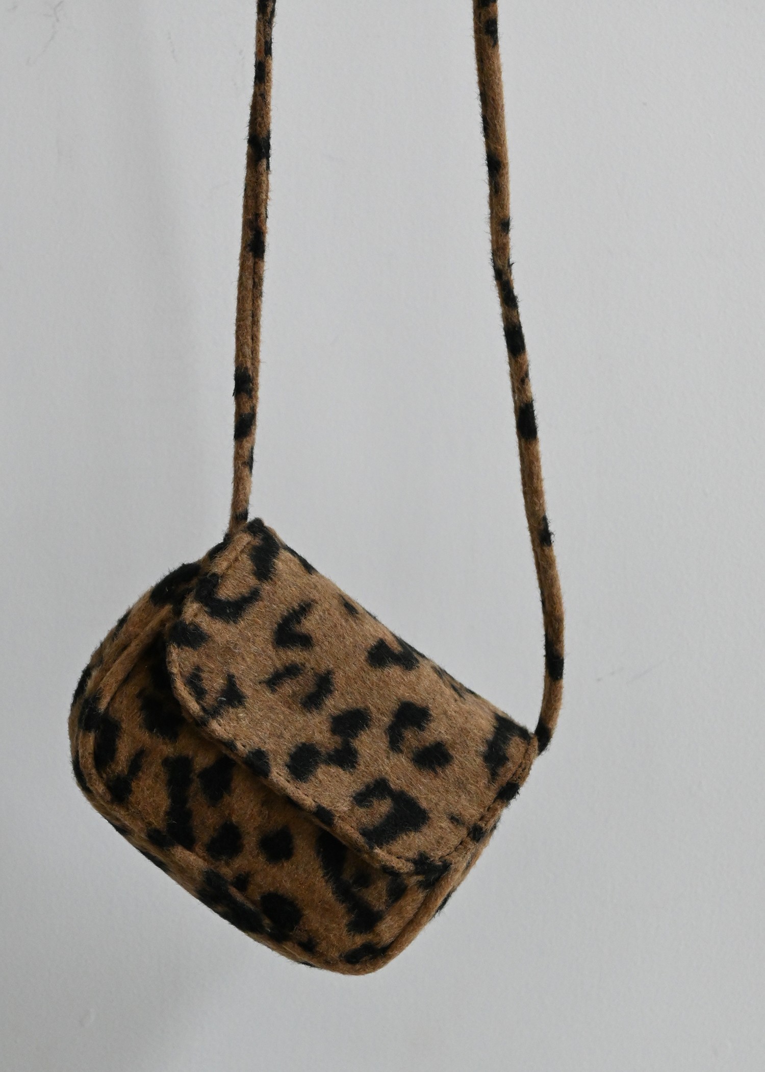 leopard minimal shoulder bag