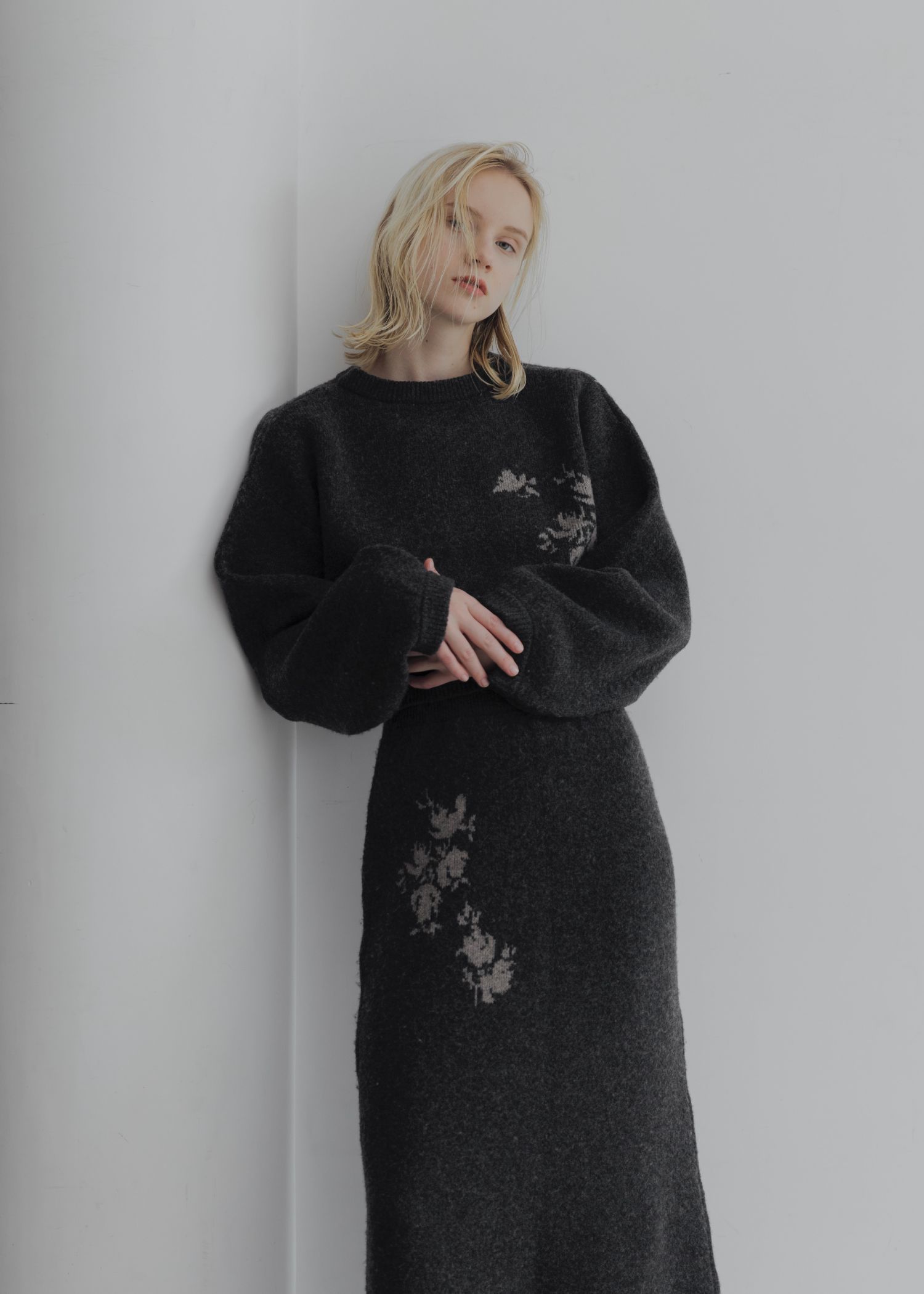 cropped flower jacquard knit cardigan