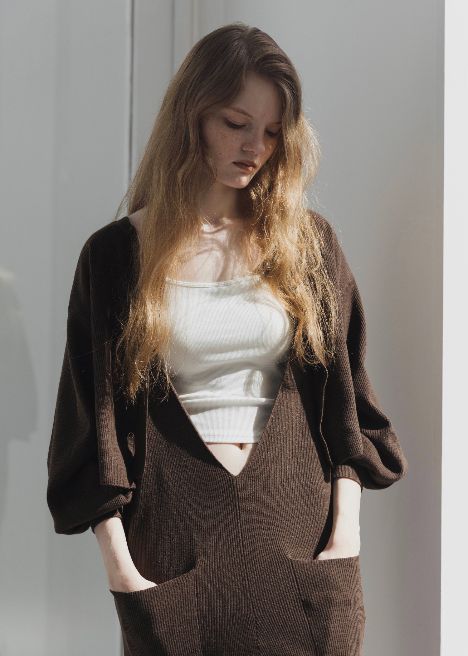 volume sleeve boatneck simple cardigan