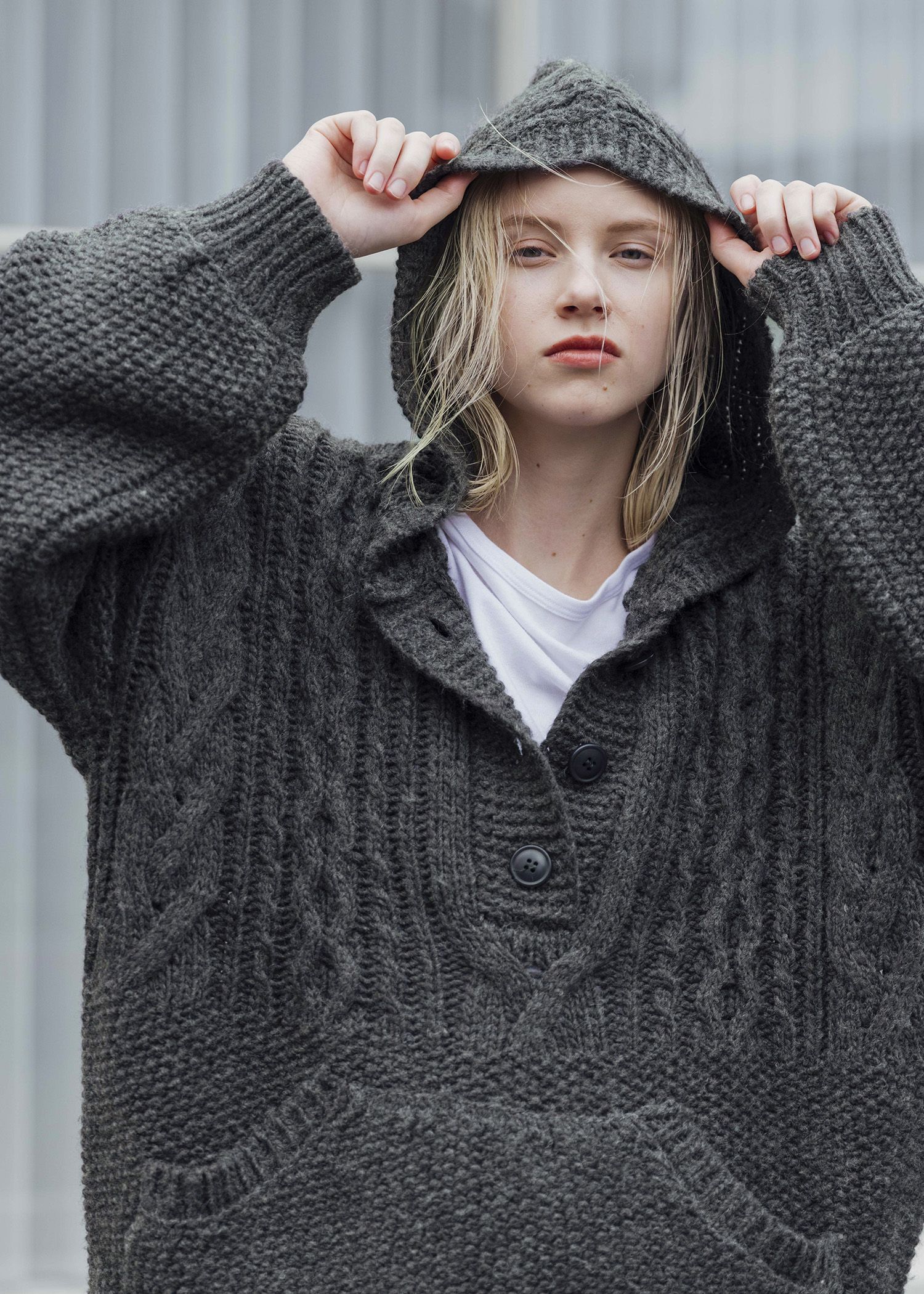 skipper hoodie cable muff pocket knit