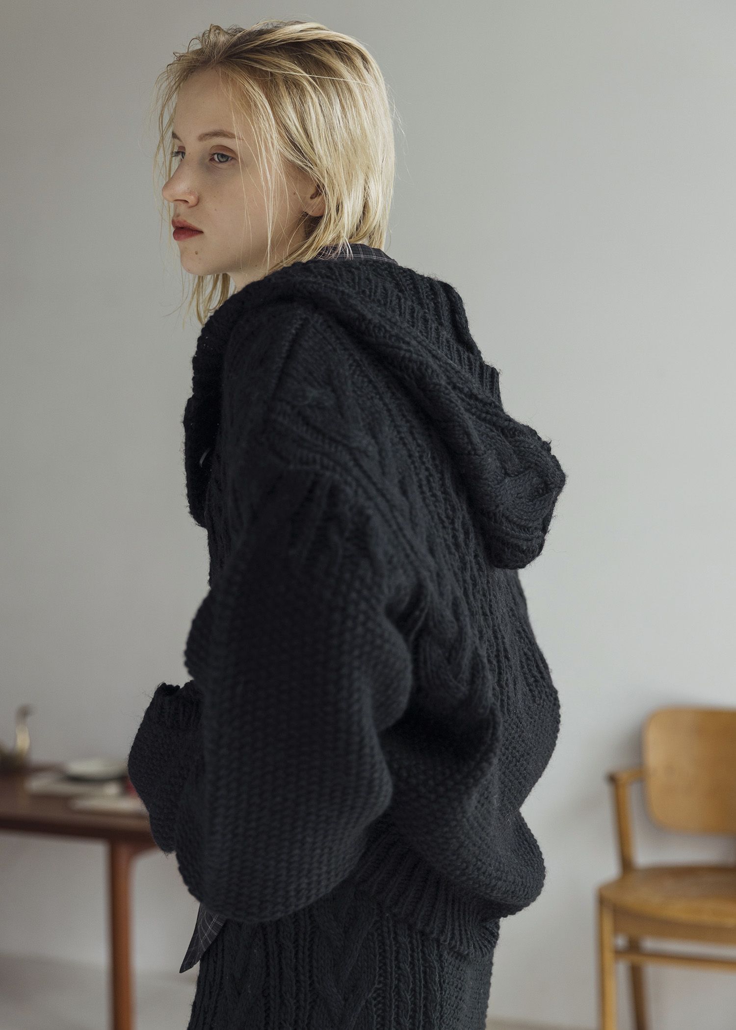 skipper hoodie cable muff pocket knit