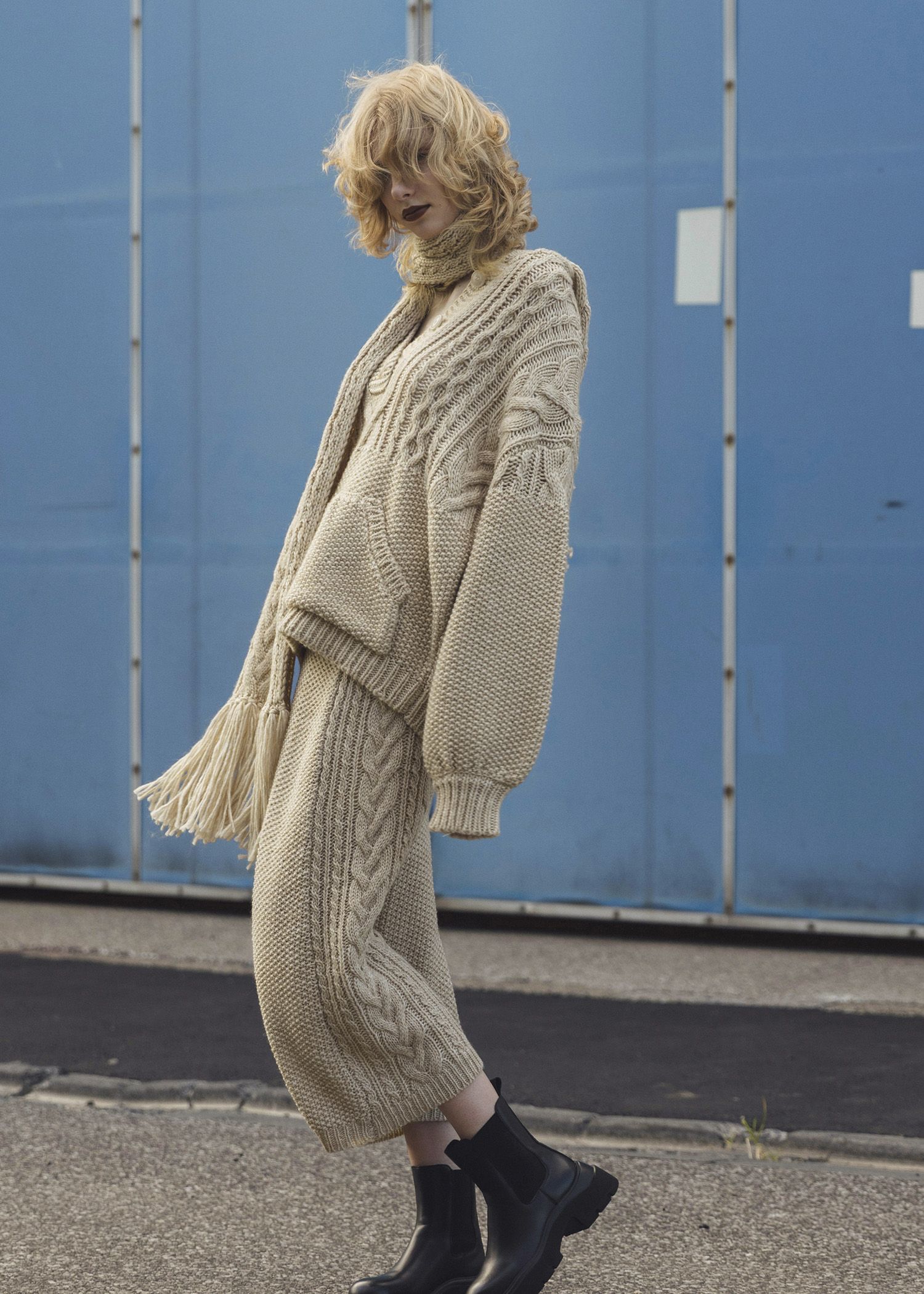 skipper hoodie cable muff pocket knit