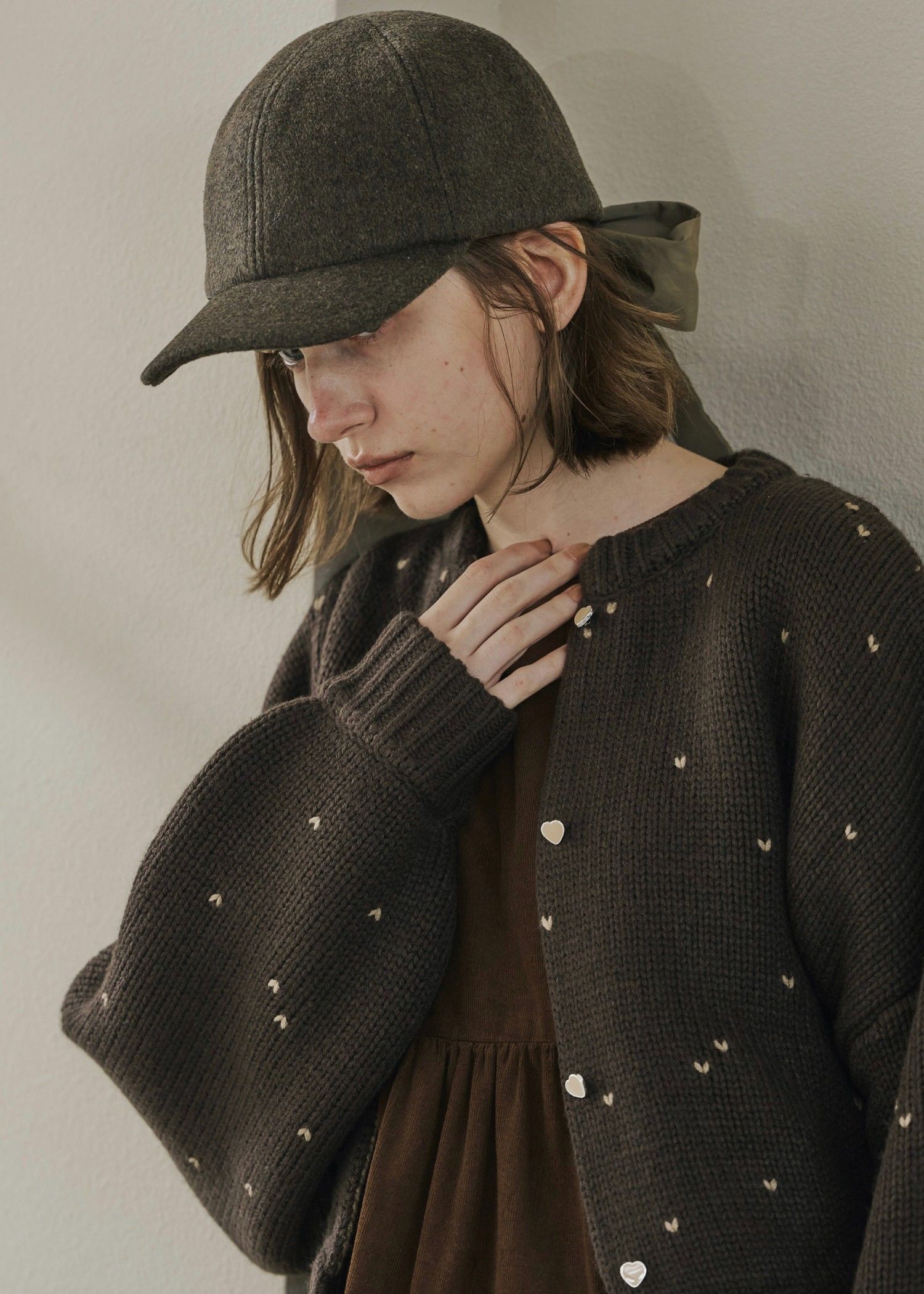 【新品タグ付】ウィルフリー motif collar カーディガン WILLFULLY official web store（ウィルフリーコウシキツウハン）商品