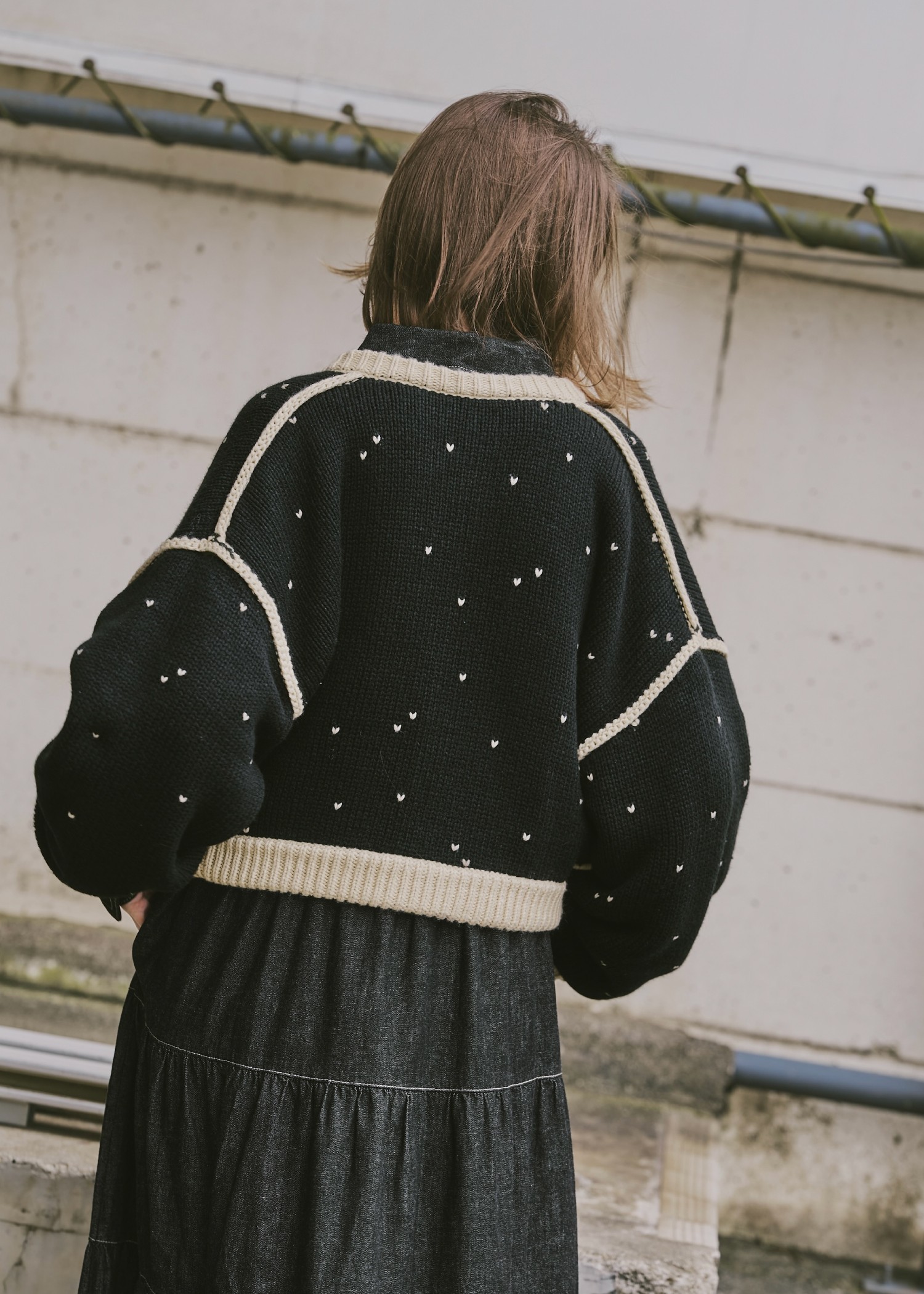 heart dot jacquard reversible cropped knit cardigan