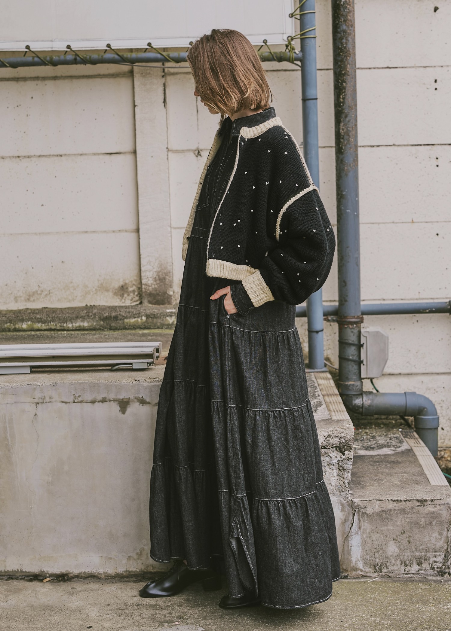 heart dot jacquard reversible cropped knit cardigan