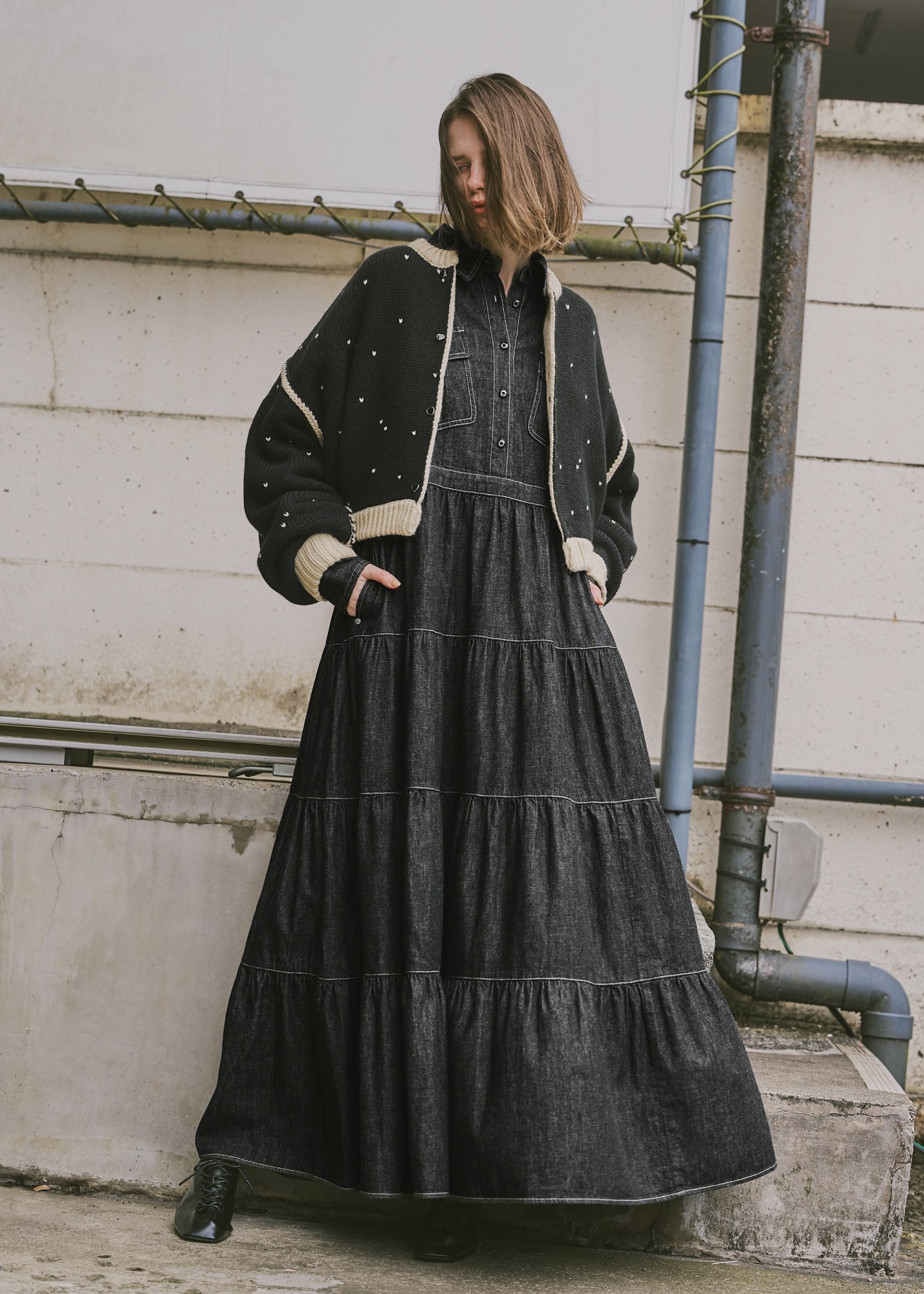 heart dot jacquard reversible cropped knit cardigan