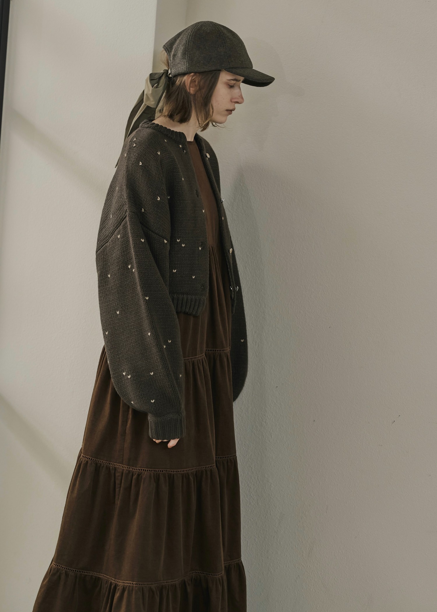 heart dot jacquard reversible cropped knit cardigan