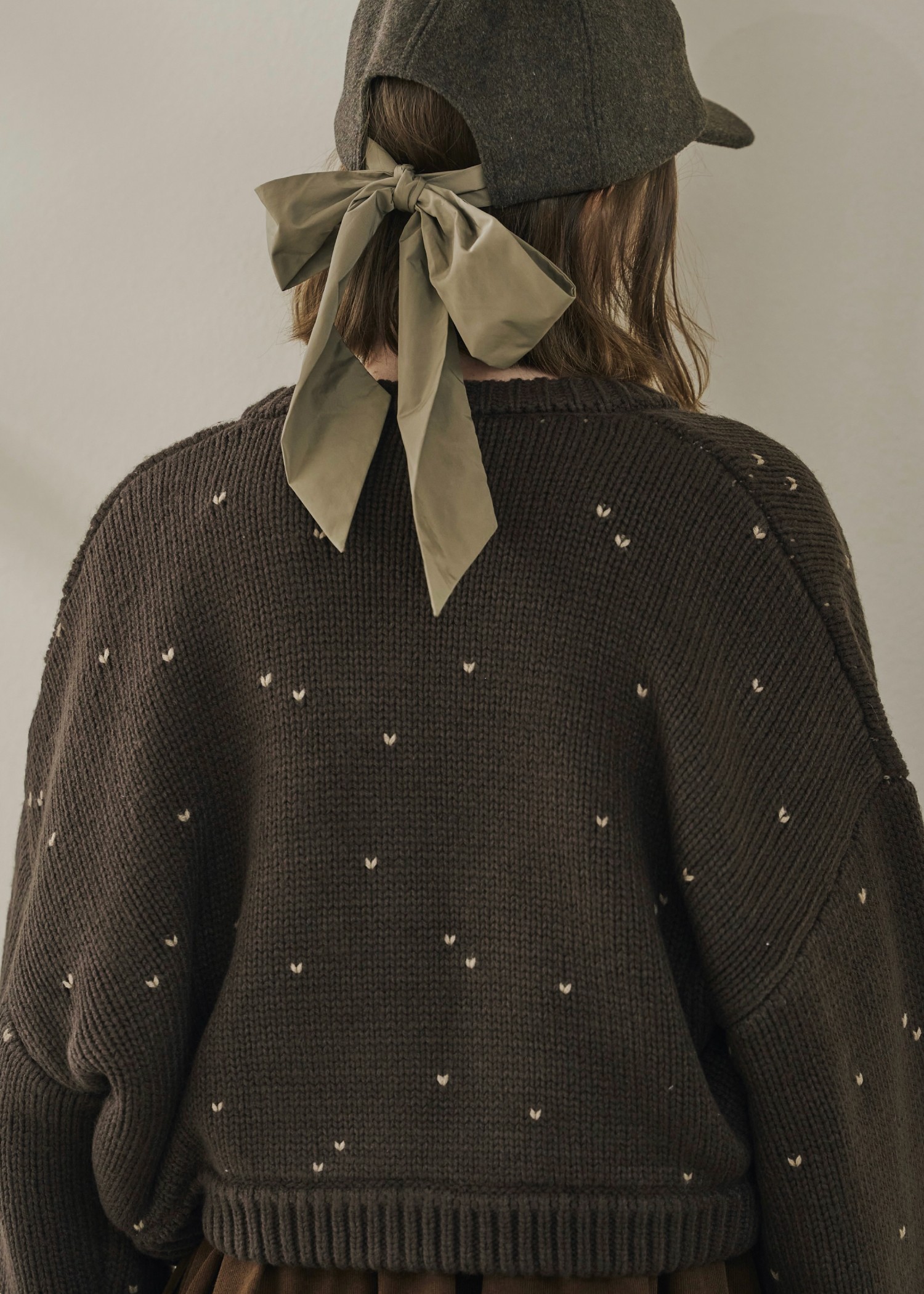 heart dot jacquard reversible cropped knit cardigan