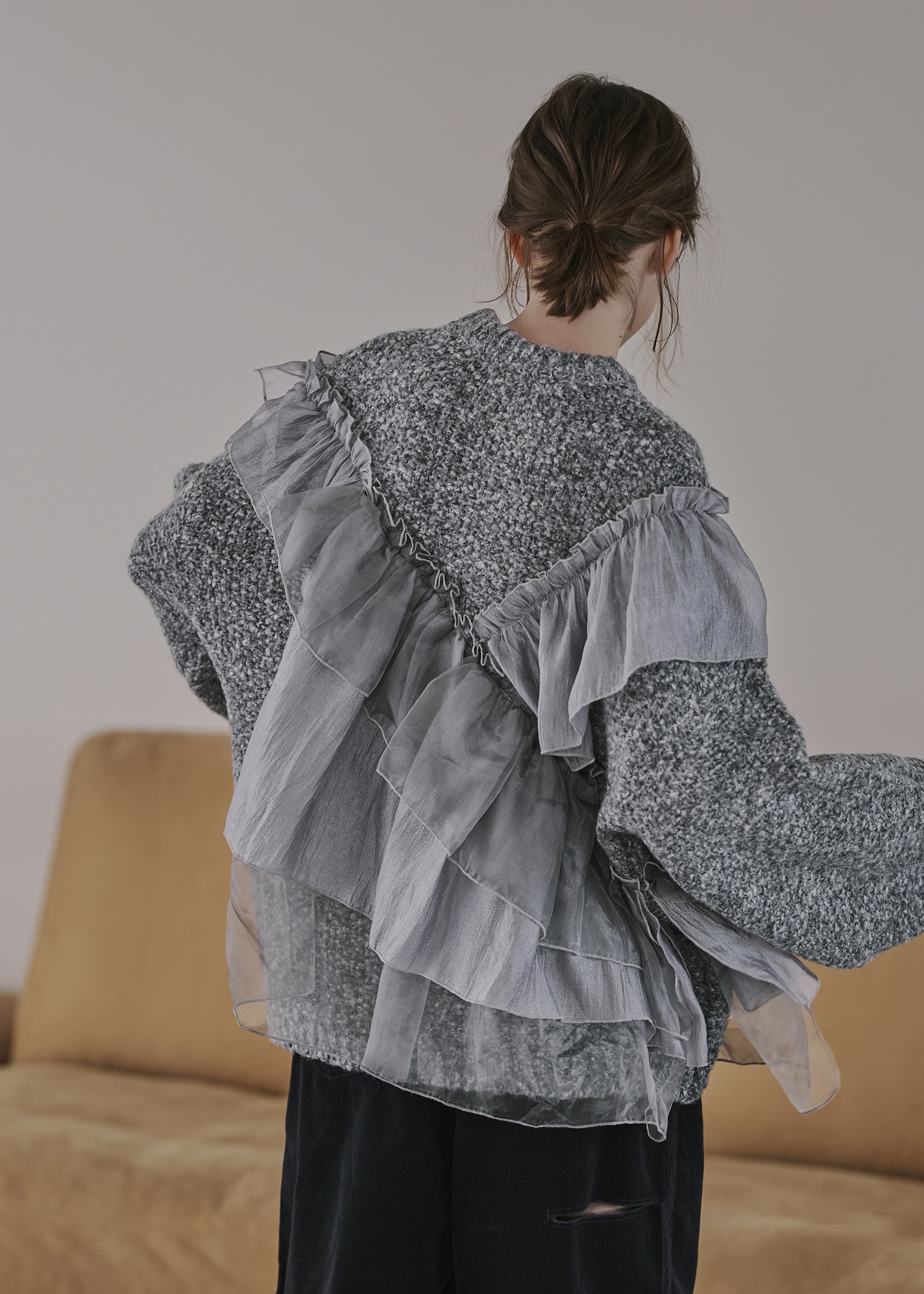 random frill placement volume sleeve knit