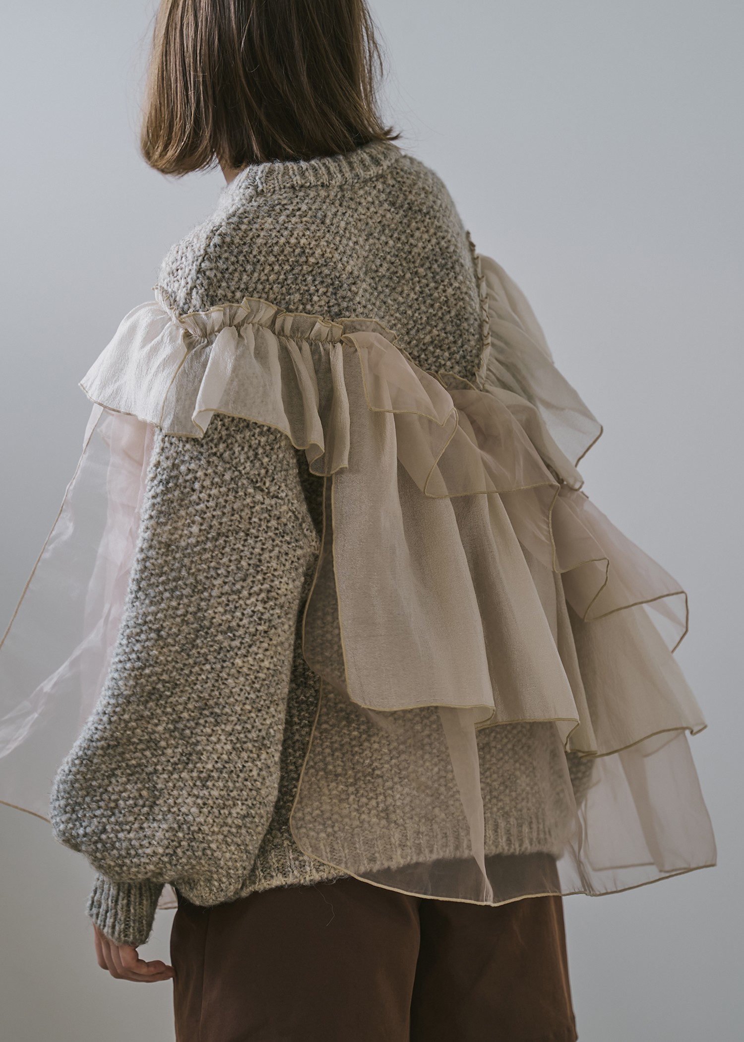 random frill placement volume sleeve knit