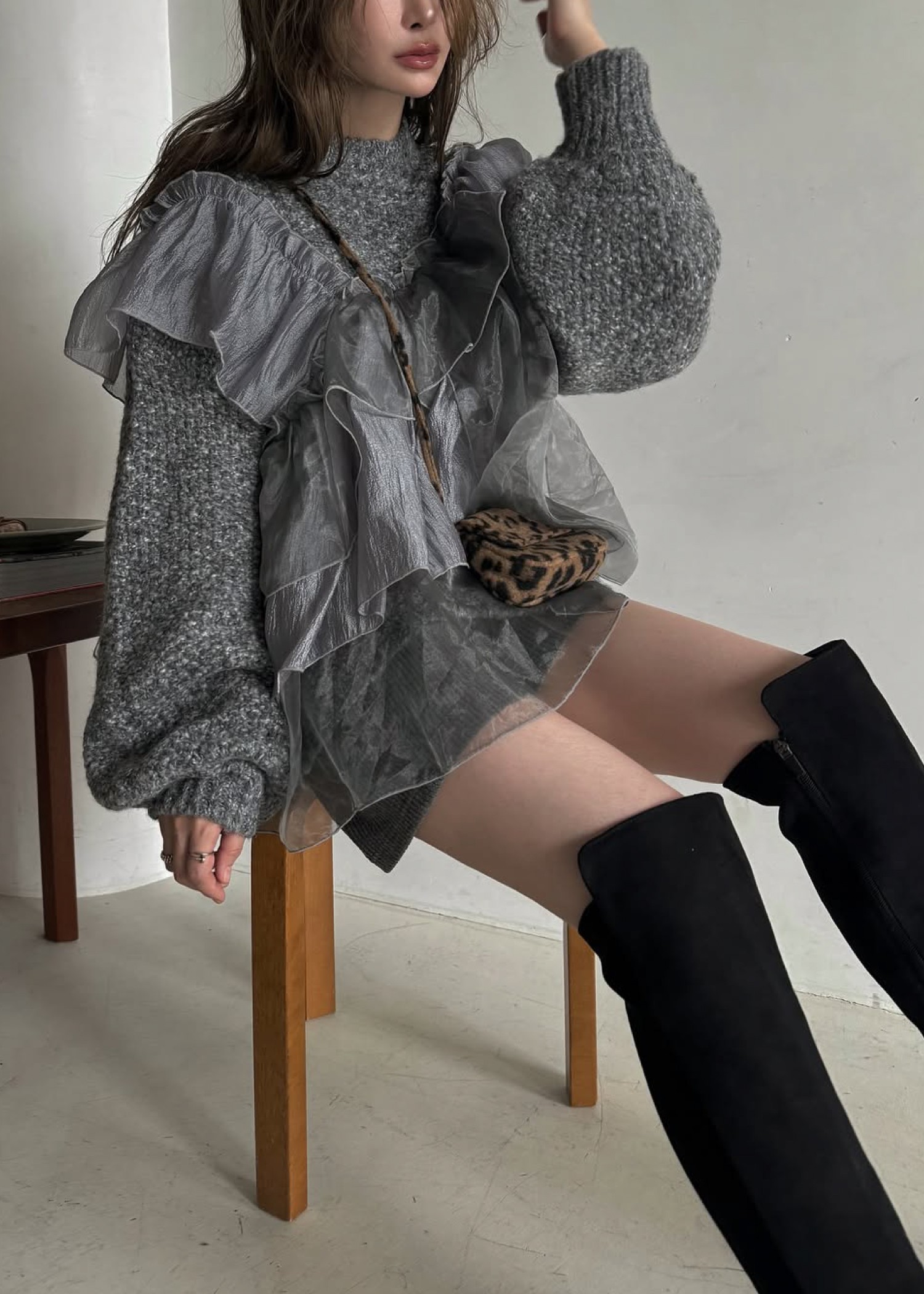 random frill placement volume sleeve knit