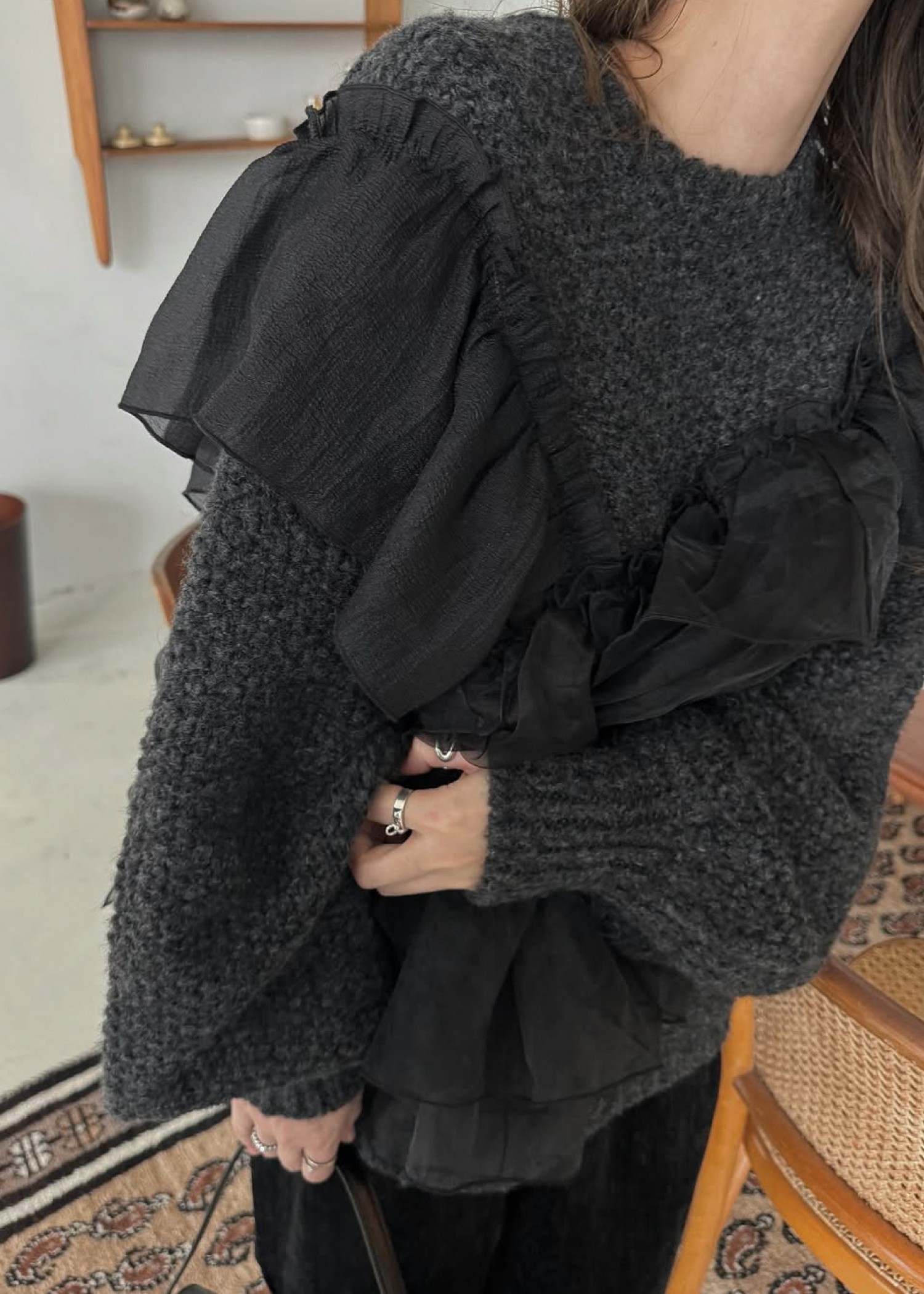random frill placement volume sleeve knit