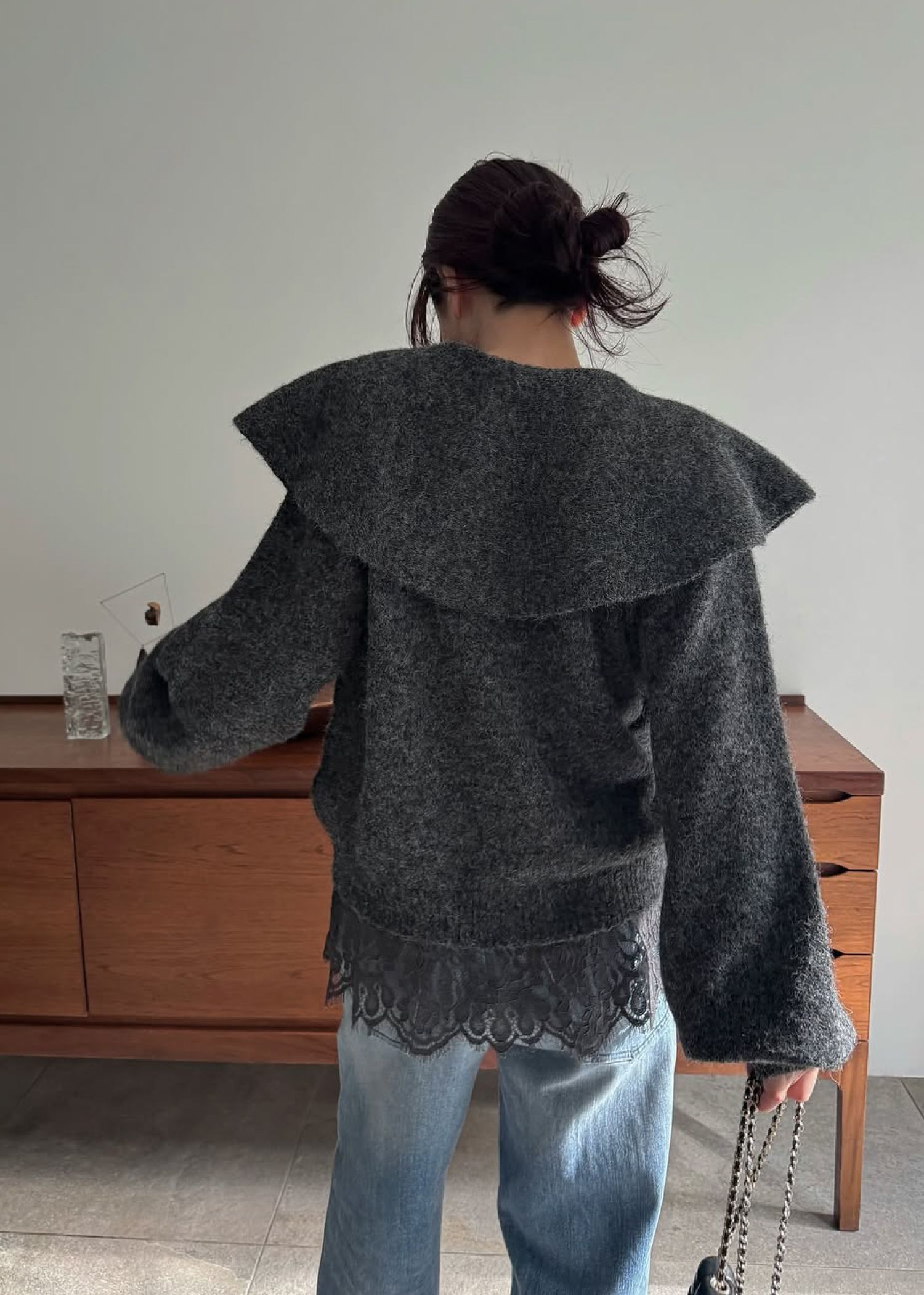 overlay big collar volume sleeve knit